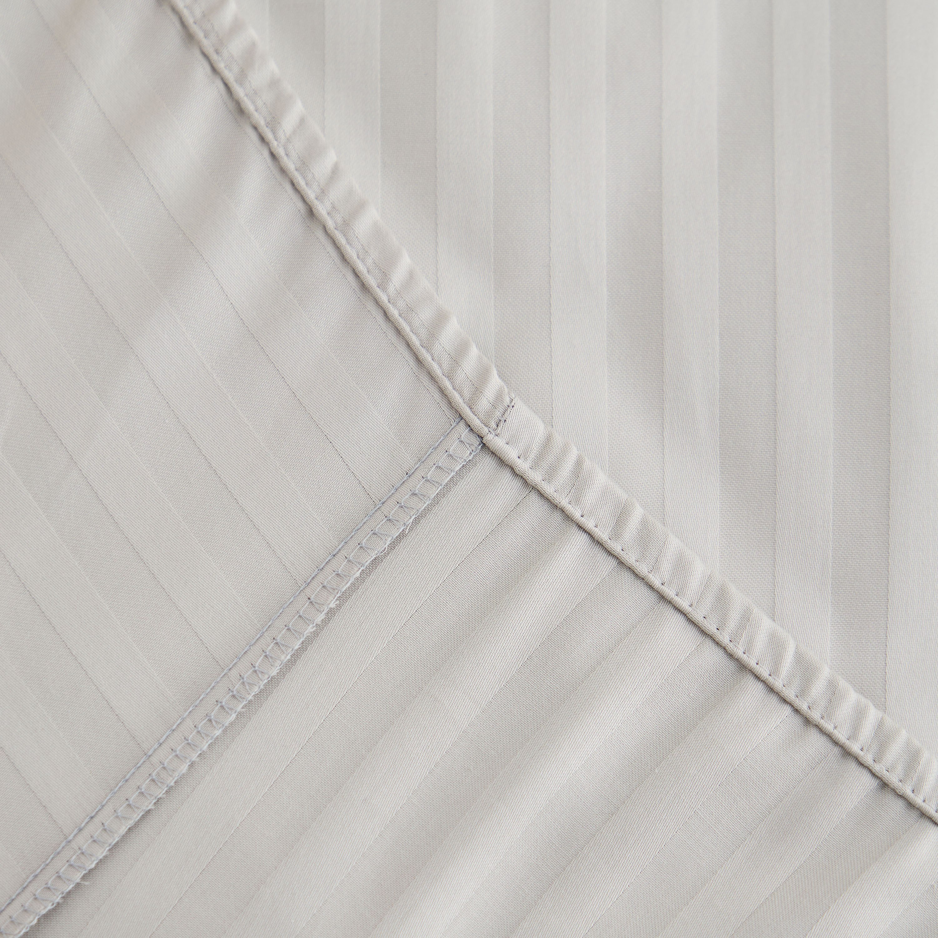 Hamilton Satin Stripe Queen Fitted Sheet - 150x200+36 cm-hbxhomeware-hbxbedroom-image-6