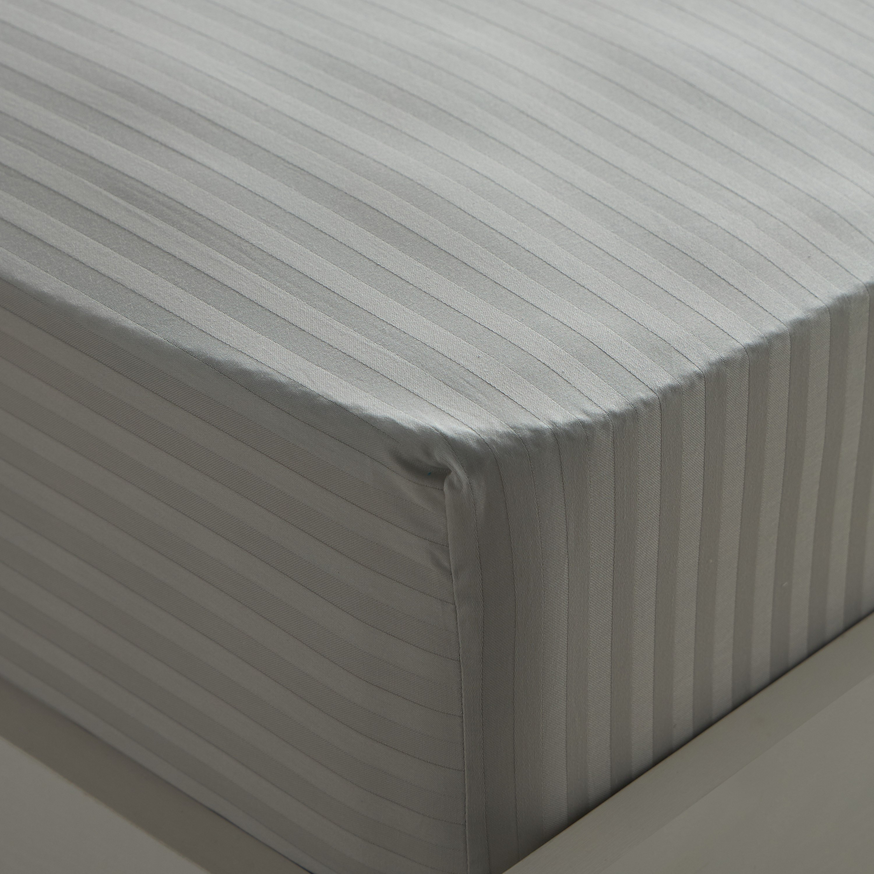 Hamilton Satin Stripe Olympic Queen Fitted Sheet - 160x200+36 cm-hbxhomeware-hbxbedroom-image-6