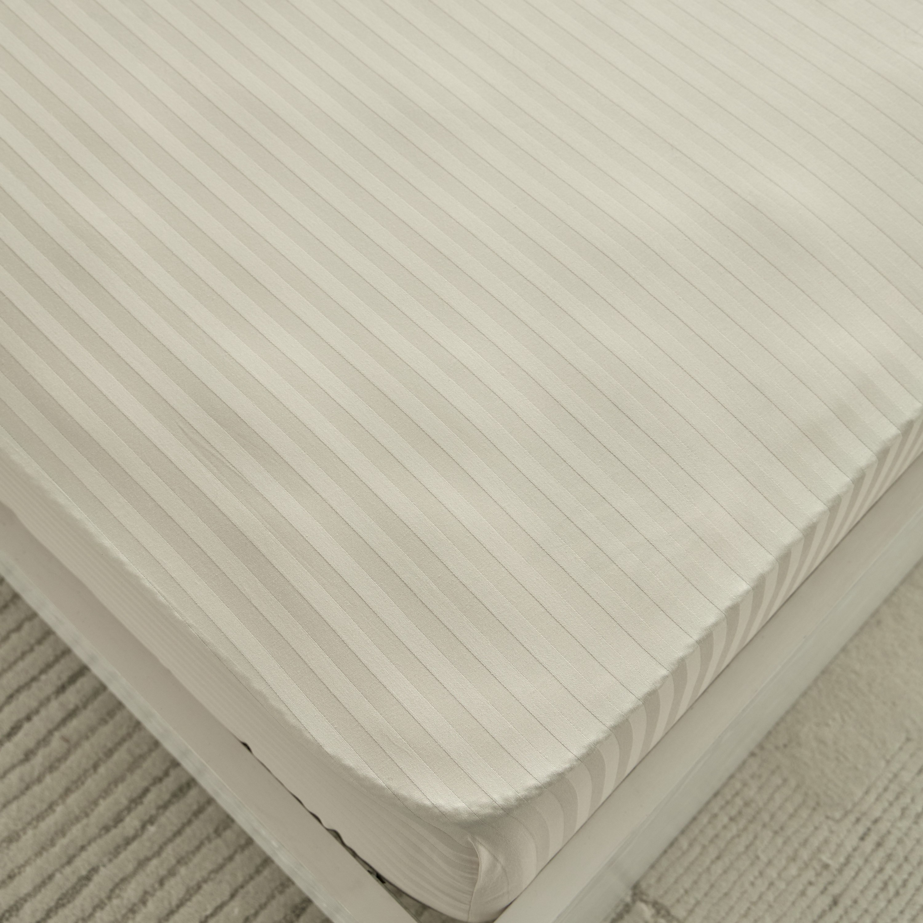 Hamilton Satin Stripe Queen Fitted Sheet - 150x200+36 cm-hbxhomeware-hbxbedroom-image-4