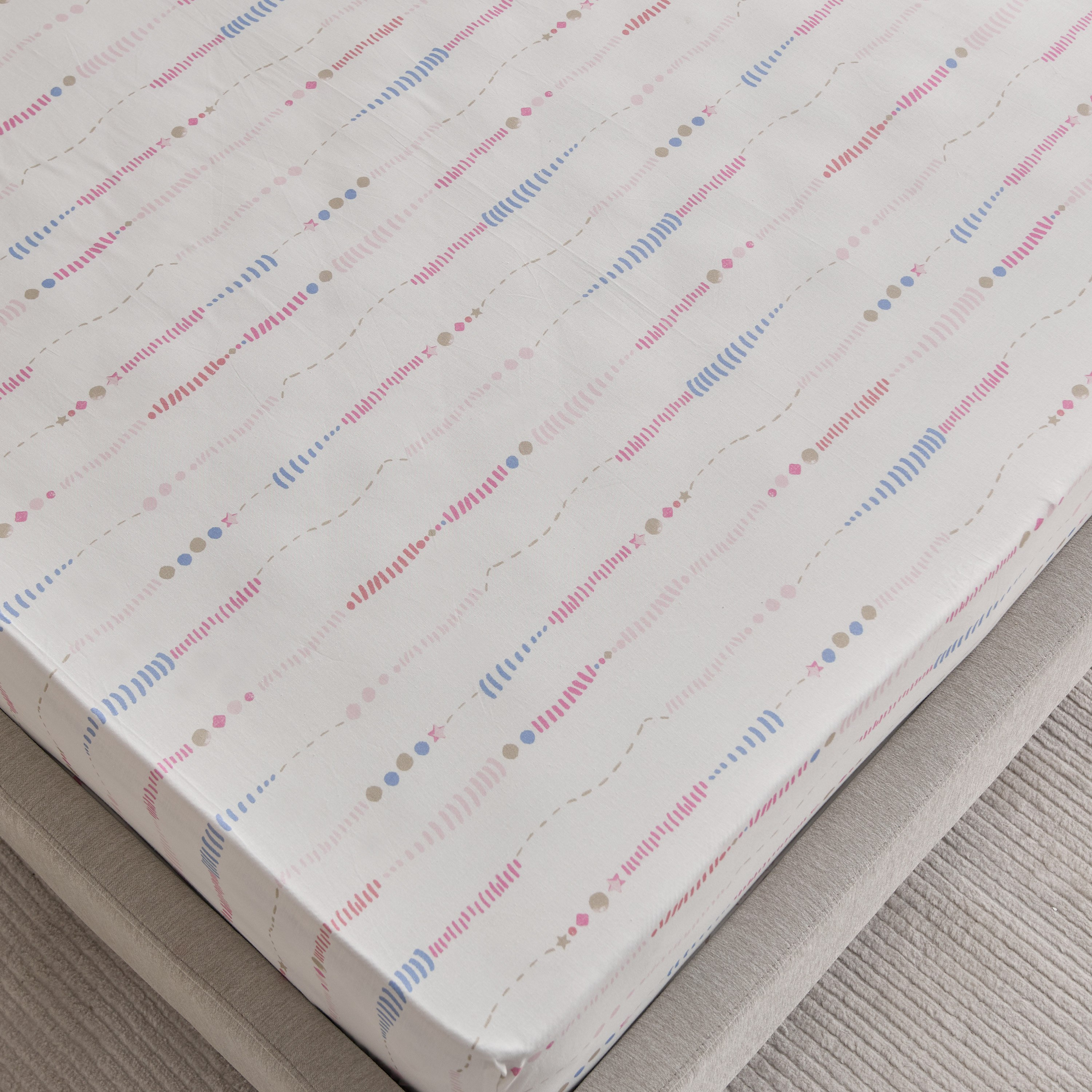 شرشف مطاطي قطن توين بلوسوم من آيفي ميدوز - 120X200+25 سم-hbxhomeware-hbxkidsandyouth-image-4