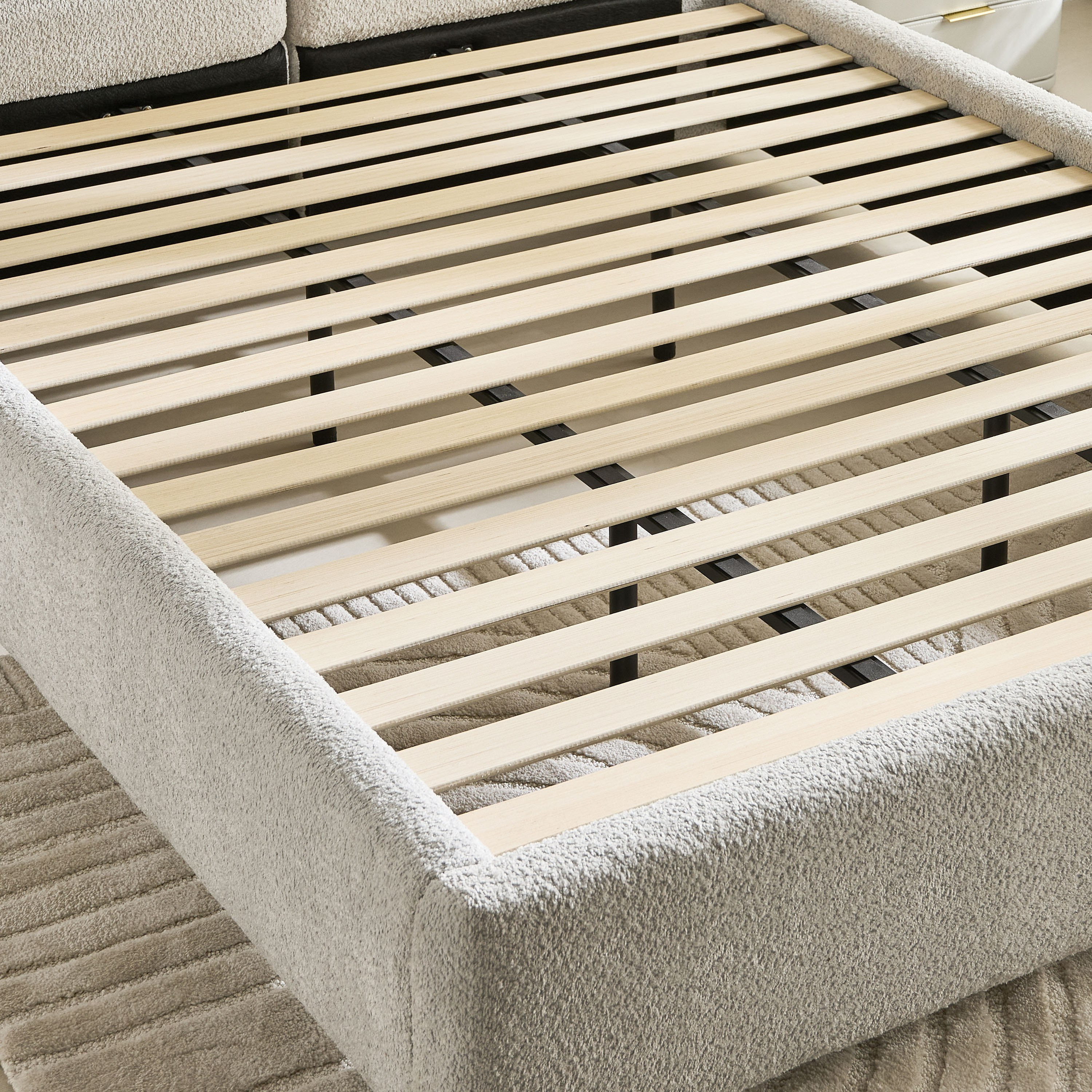 سرير كوين منجد بلوح رأسي قابل للتعديل بمساحة تخزين من دونا زينسي - 160x200 سم -hbxbedroom-bedsandbedsets-beds-queen-image-7