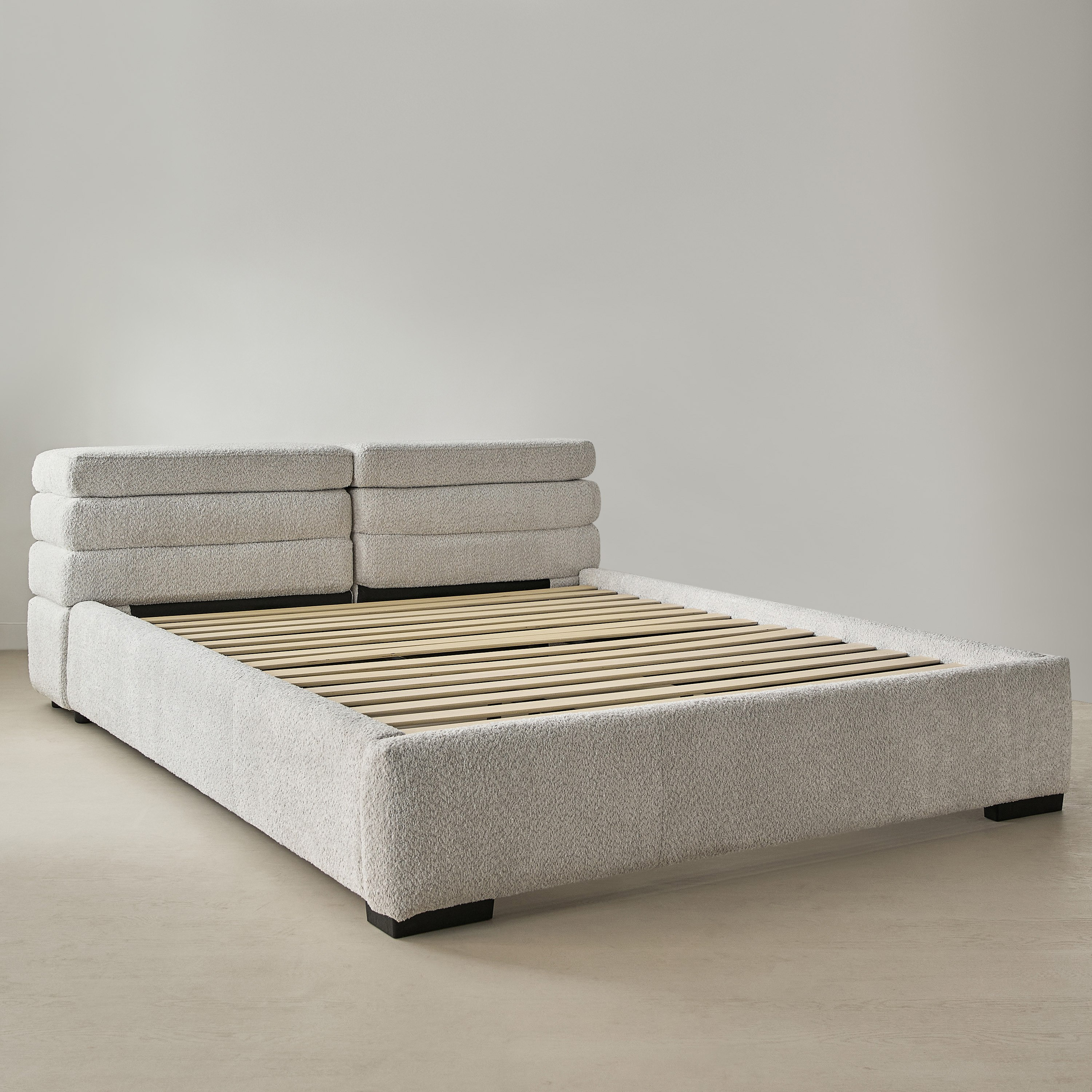 سرير كوين منجد بلوح رأسي قابل للتعديل بمساحة تخزين من دونا زينسي - 160x200 سم -hbxbedroom-bedsandbedsets-beds-queen-image-9
