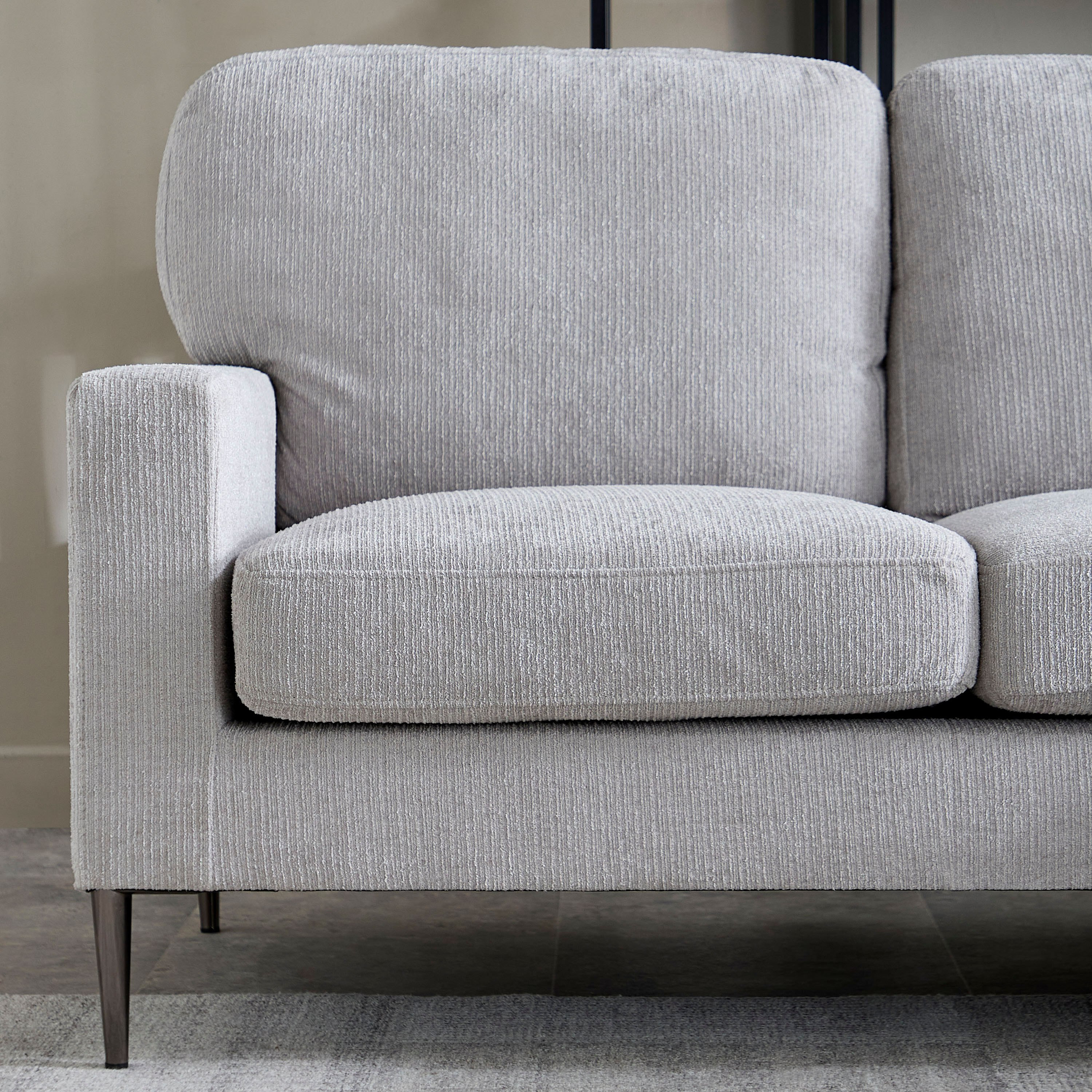 كنبة قماش ركنية قابلة للعكس 3 مقاعد مع يو إس بي من آريا إن إكس تي-hbxlivingroom-sofasandarmchairs-cornersofas-image-6