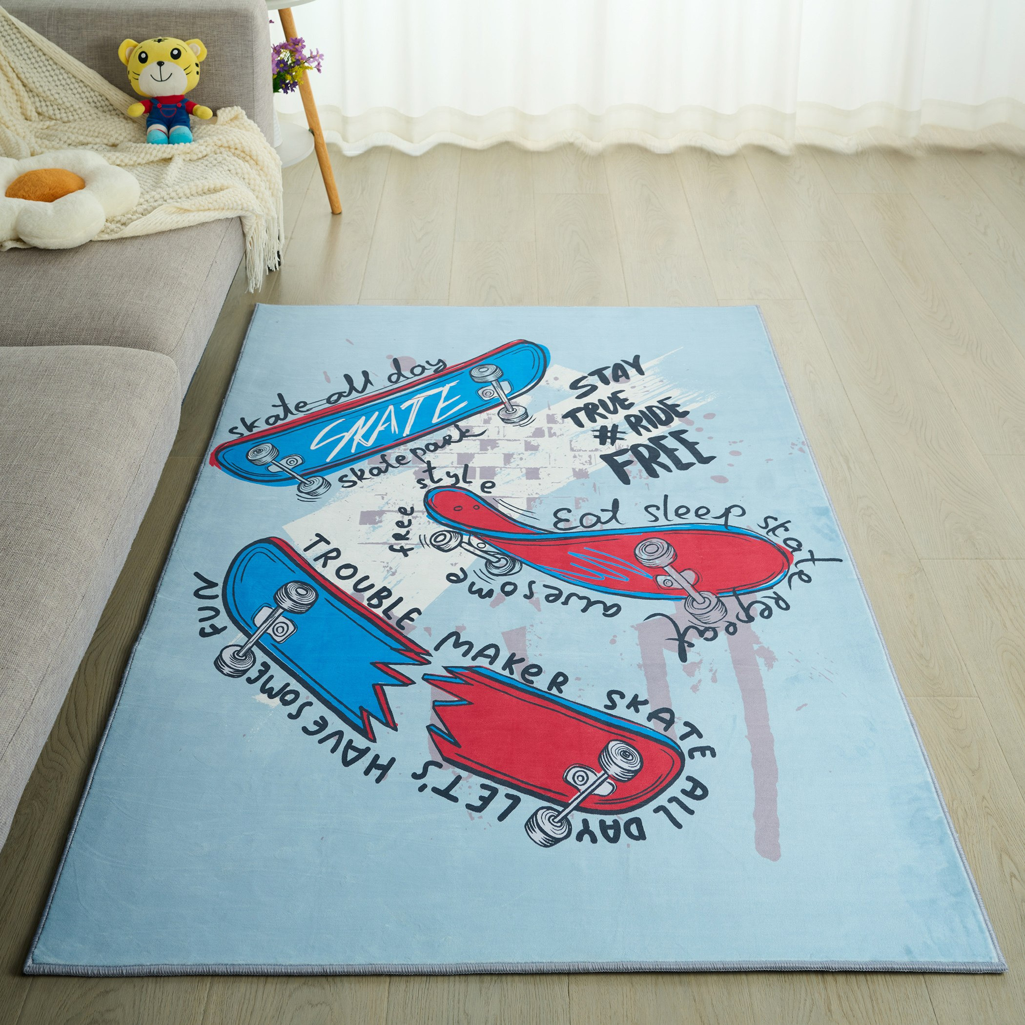 Tom Gearhead Ben Skate All Day Printed Flannel Rug - 110x160 cm-hbxdecorandfurnishings-floorcoverings-rugs-image-1