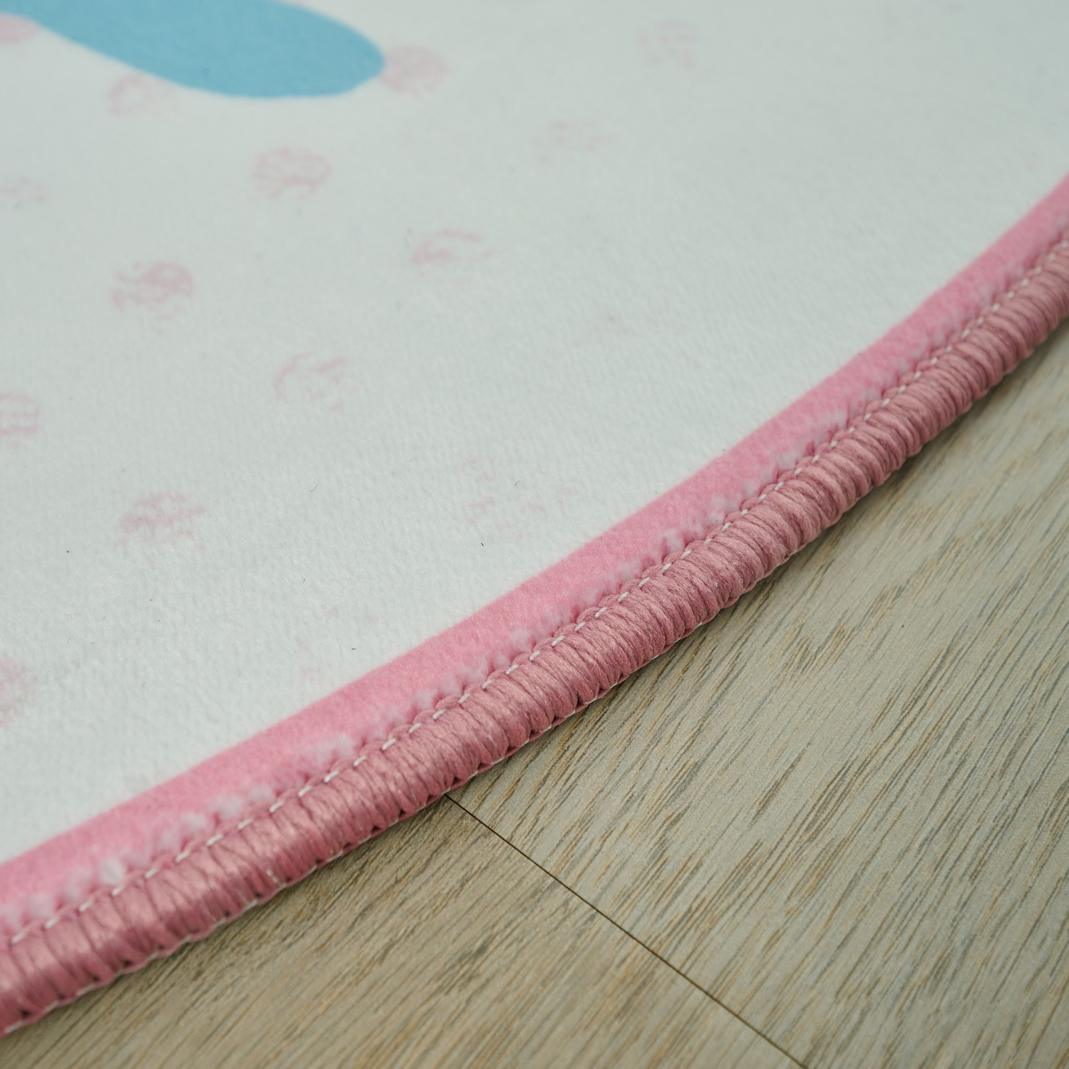 سجادة فلانيل بطبعات بين جيرل باور من آيفي ميدوز- 120 سم-hbxdecorandfurnishings-floorcoverings-rugs-image-3