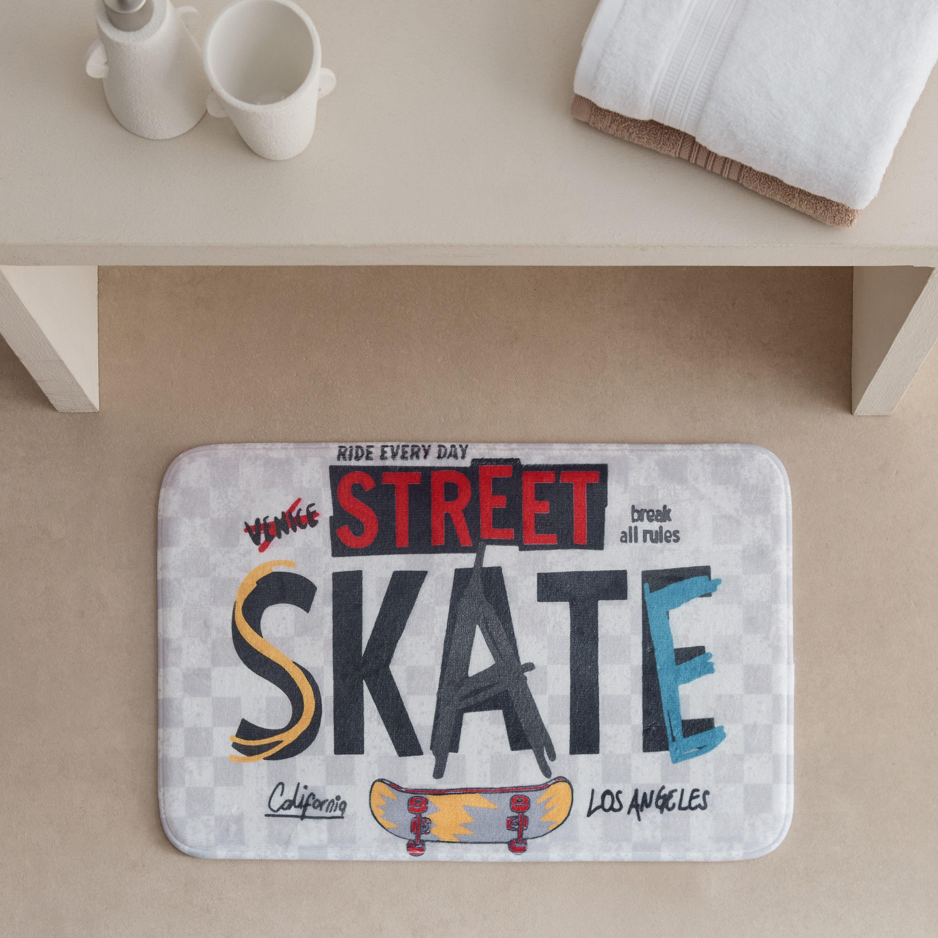 Gearhead Gwen Street Skate Memory Foam Bath Mat with PVC - 40x60 cm-hbxhomeware-kidsessentials-kidsbathmatsandtubmats-image-1