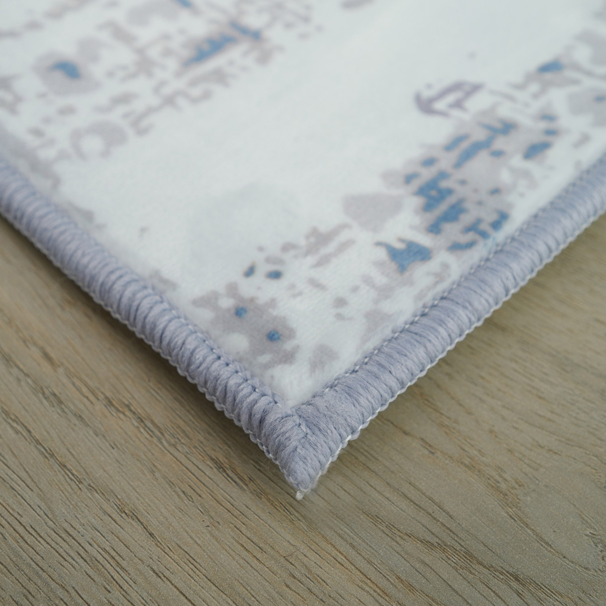 سجادة فلانيل بطبعات مخططة قصبة من أونتاريو - 110x160 سم-hbxdecorandfurnishings-floorcoverings-rugs-image-2