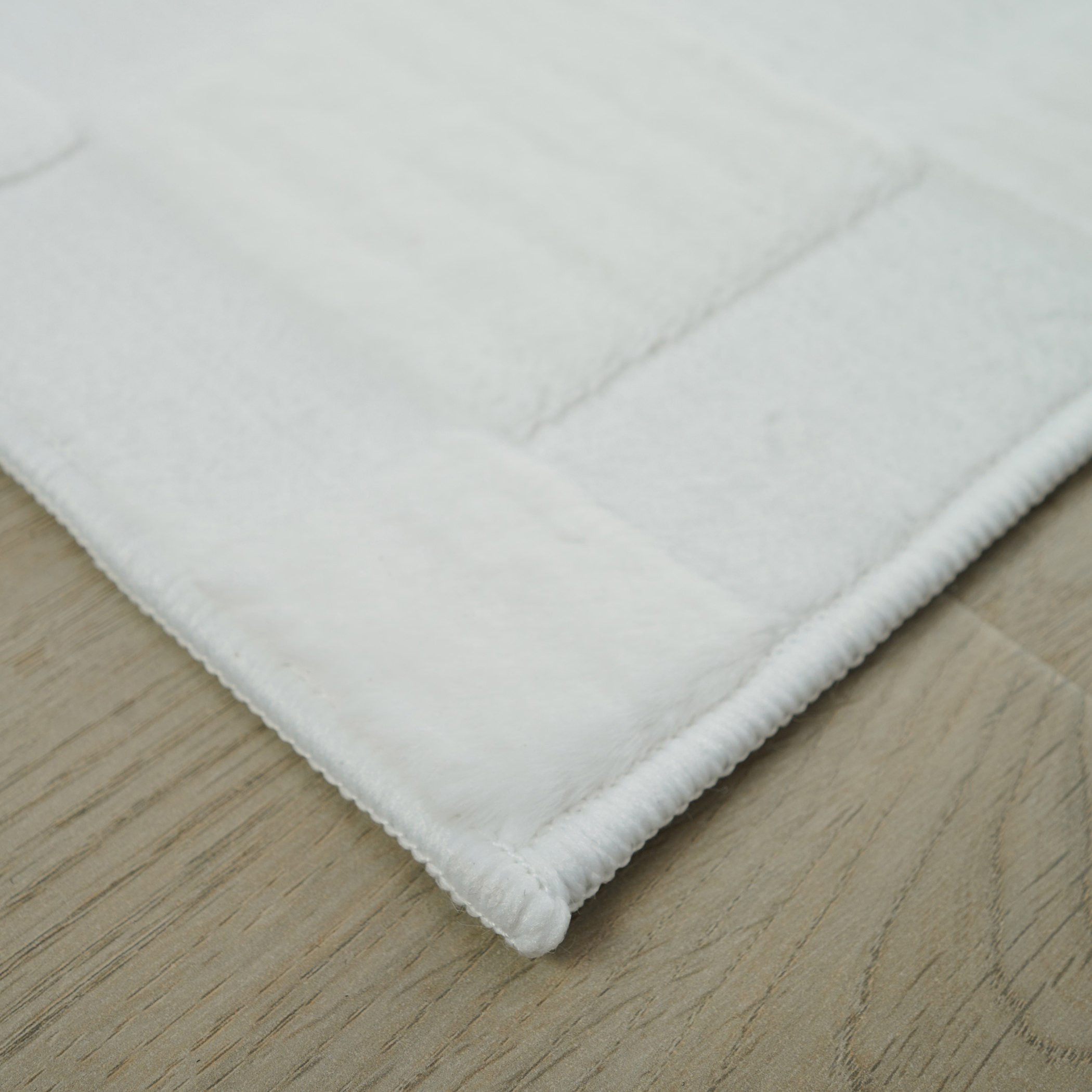 سجادة جاكار فرو أرنب إيلا من زارا - 120x170 سم-hbxdecorandfurnishings-floorcoverings-rugs-image-2