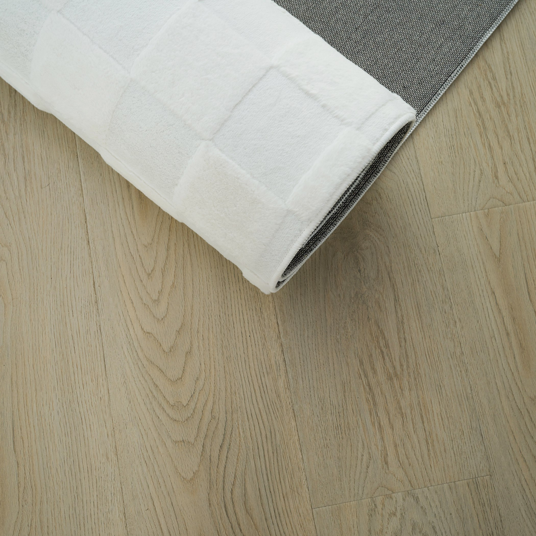 سجادة جاكار فرو أرنب إيلا من زارا - 120x170 سم-hbxdecorandfurnishings-floorcoverings-rugs-image-4