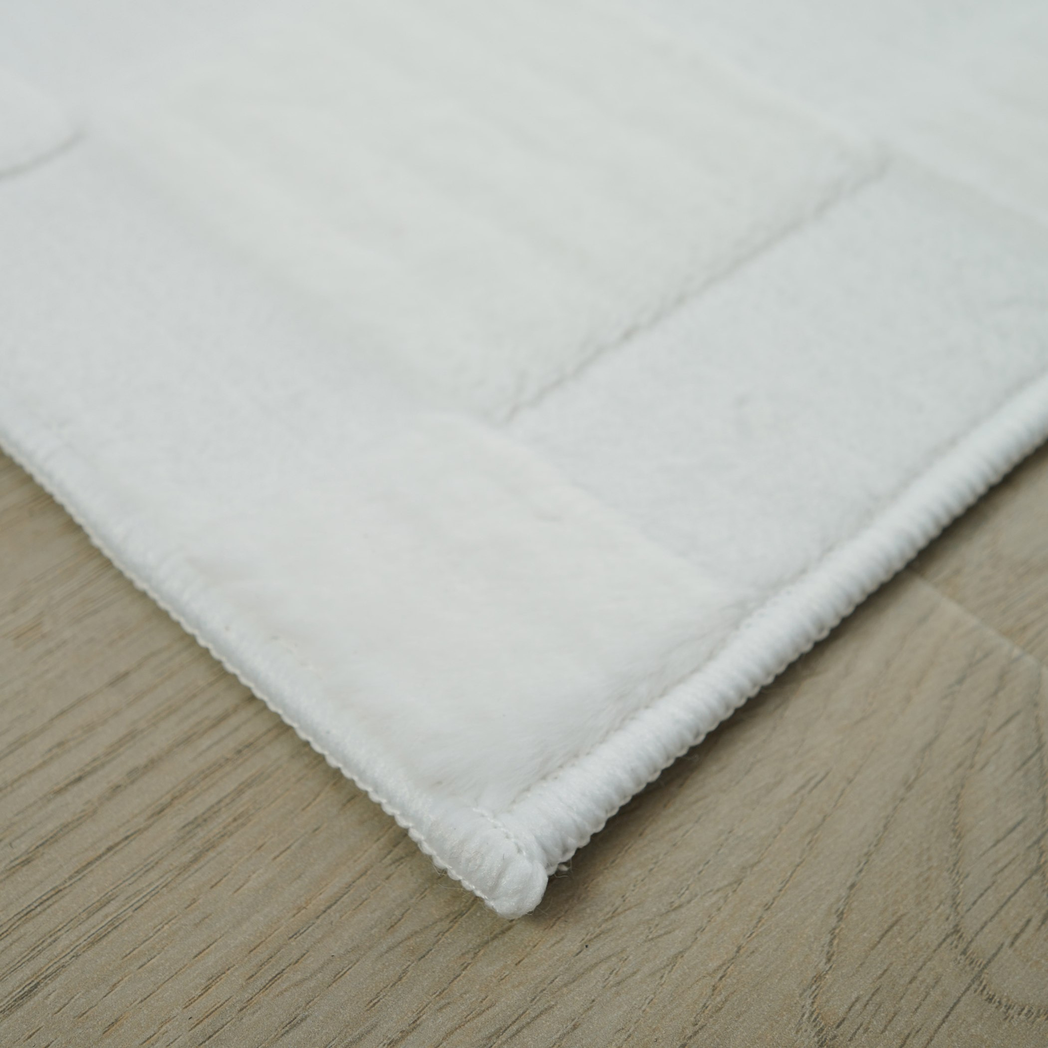 سجادة جاكار فرو أرنب إيلا من زارا - 150x220 سم-hbxdecorandfurnishings-floorcoverings-rugs-image-3