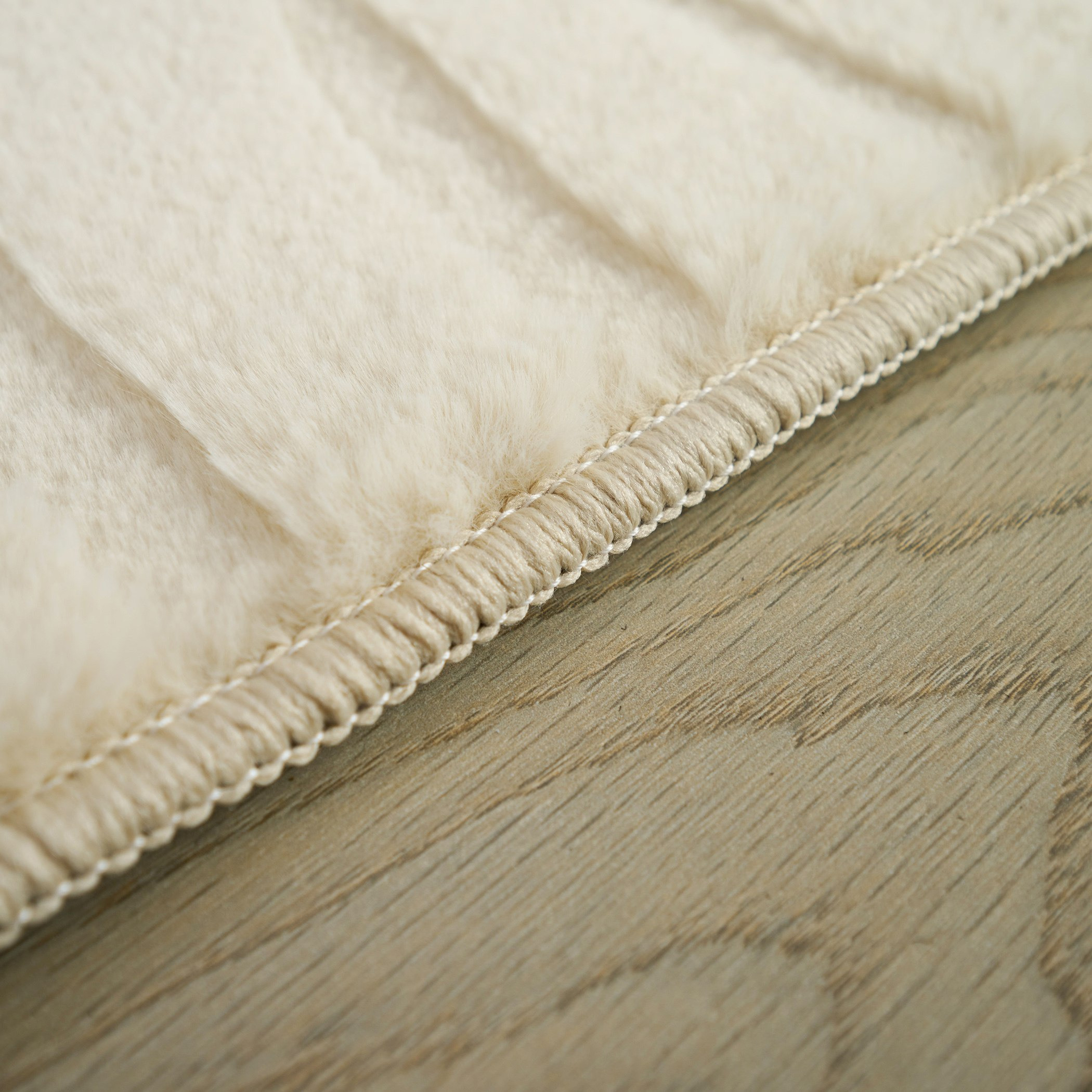سجادة جاكار فرو أرنب ريزا من زارا - 60x150 سم-hbxdecorandfurnishings-floorcoverings-rugs-image-3
