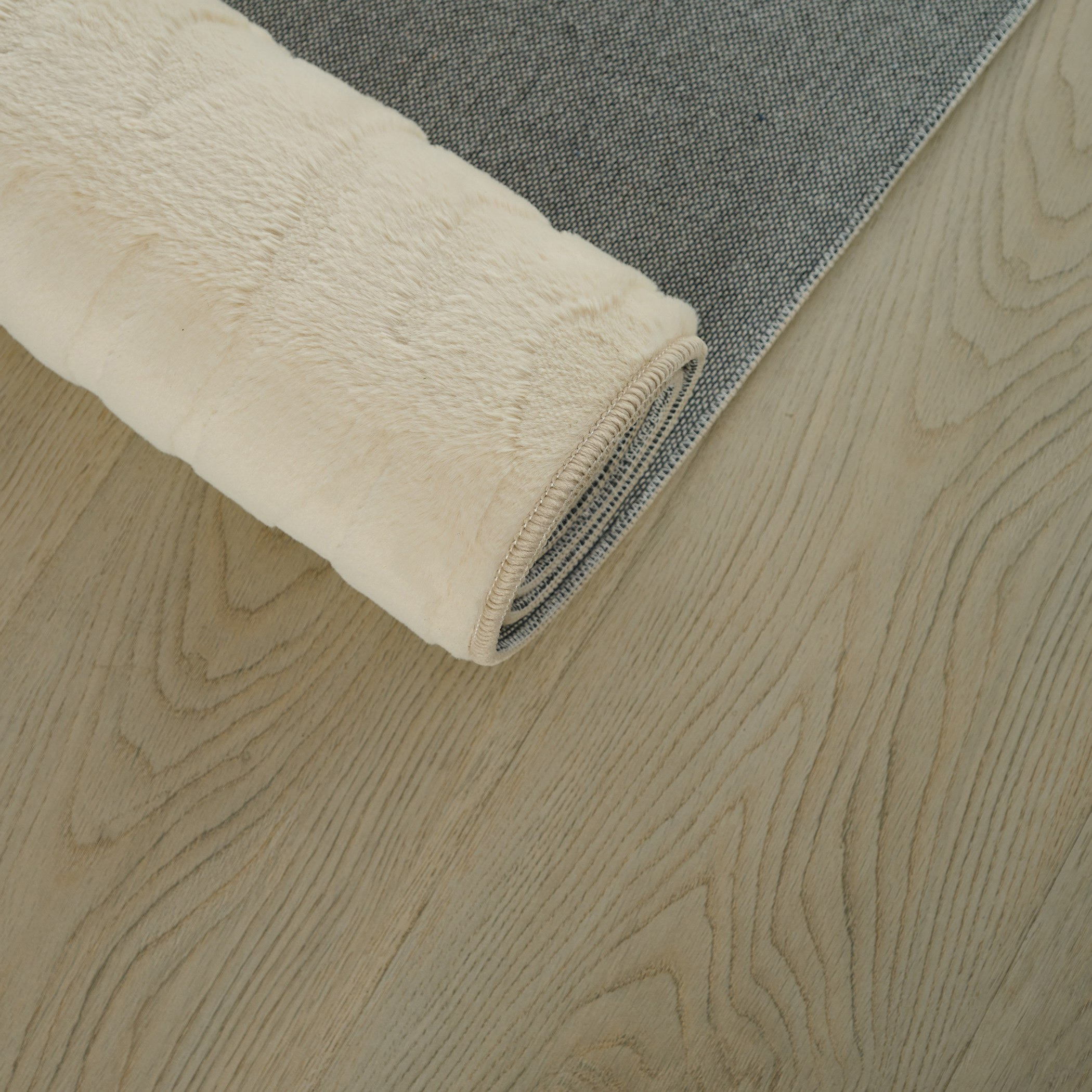 سجادة جاكار فرو أرنب ريزا من زارا - 120x170 سم-hbxdecorandfurnishings-floorcoverings-rugs-image-4
