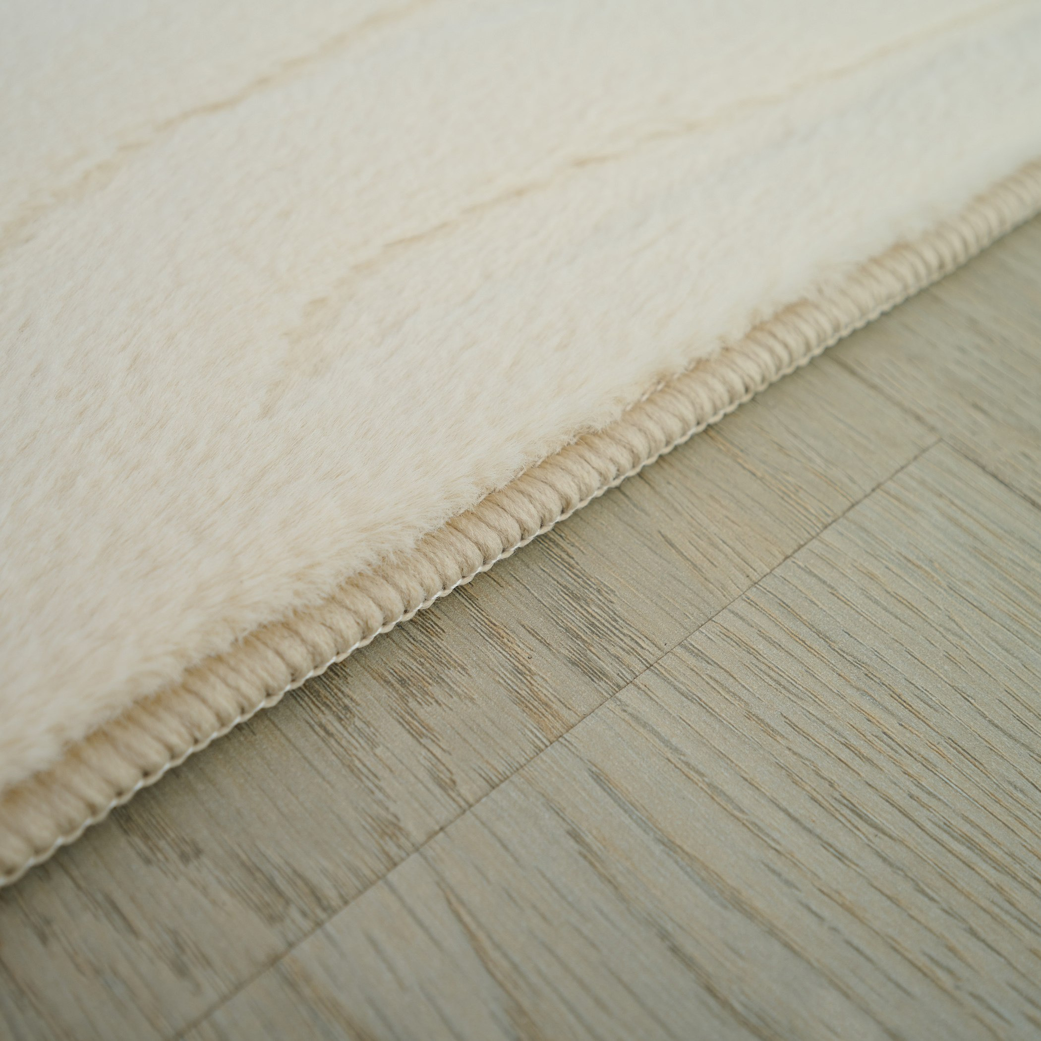 سجادة جاكار فرو أرنب ريزا من زارا - 75x230 سم-hbxdecorandfurnishings-floorcoverings-rugs-image-3