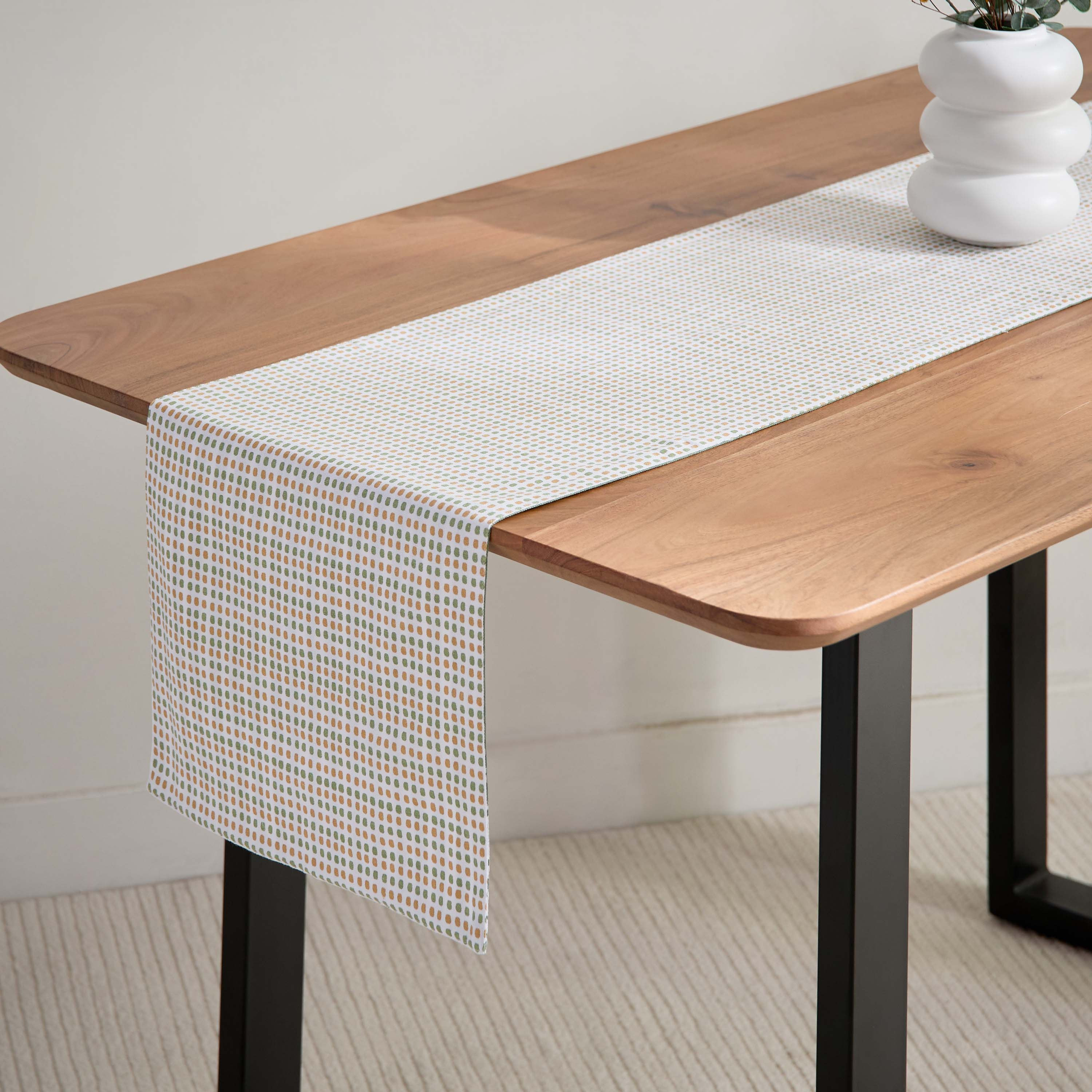 مفرش طاولة يستخدم على الوجهين كولينا من بايتون - 33x120 سم-hbxdecorandfurnishings-homefurnishings-tablelinens-image-2