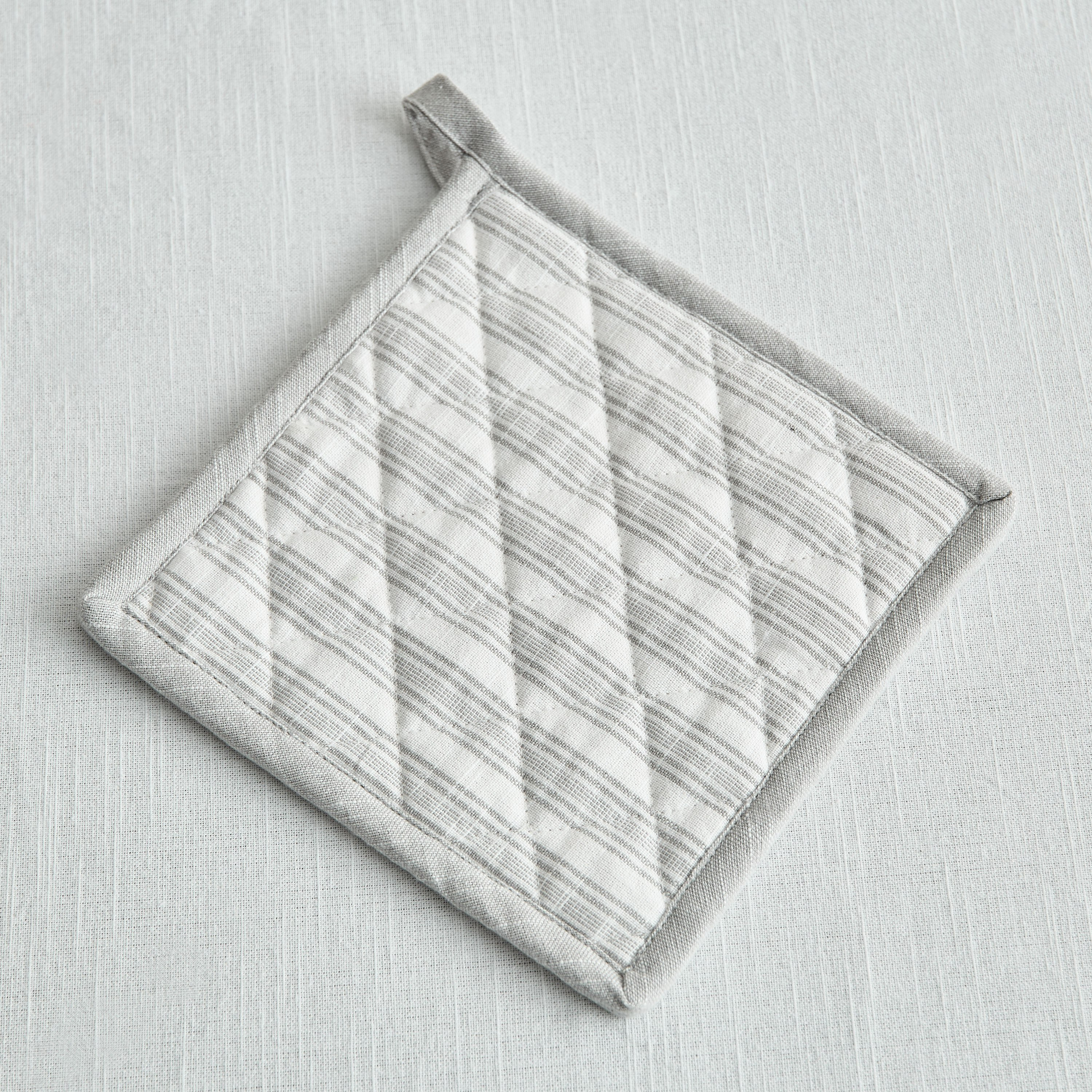 حامل وعاء ميز من هارلي - 20x20 سم-hbxhomeware-kitchenware-kitchenlinens-image-1