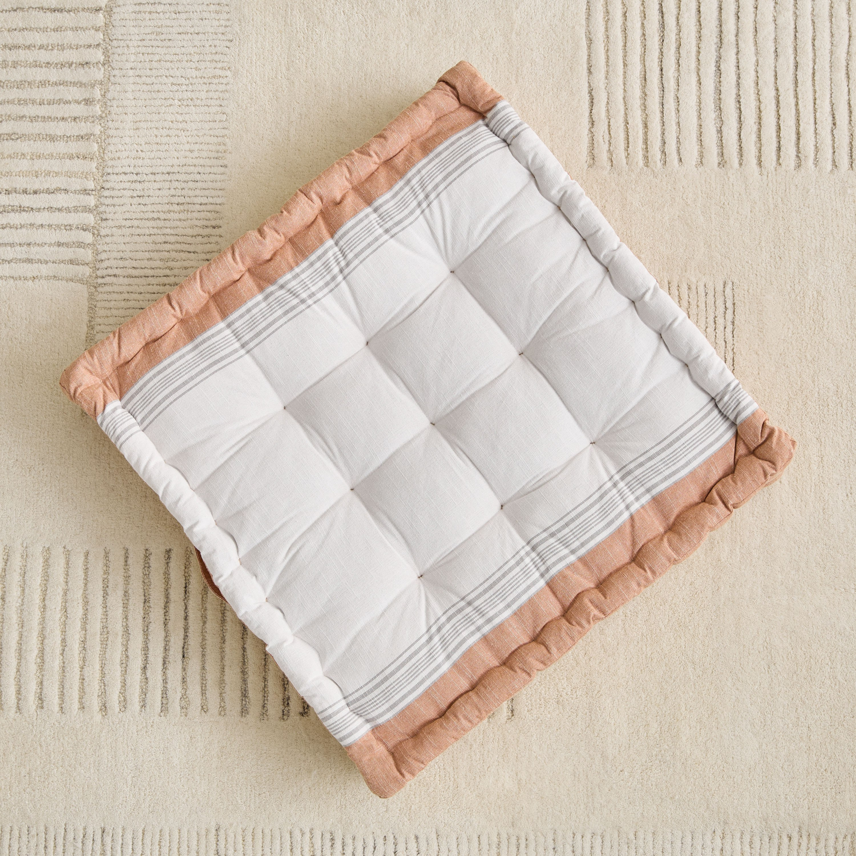 وسادة أرضية ميز من هارلي - 60x60x10 سم-hbxdecorandfurnishings-homefurnishings-cushionsandcovers-floorcushions-image-2