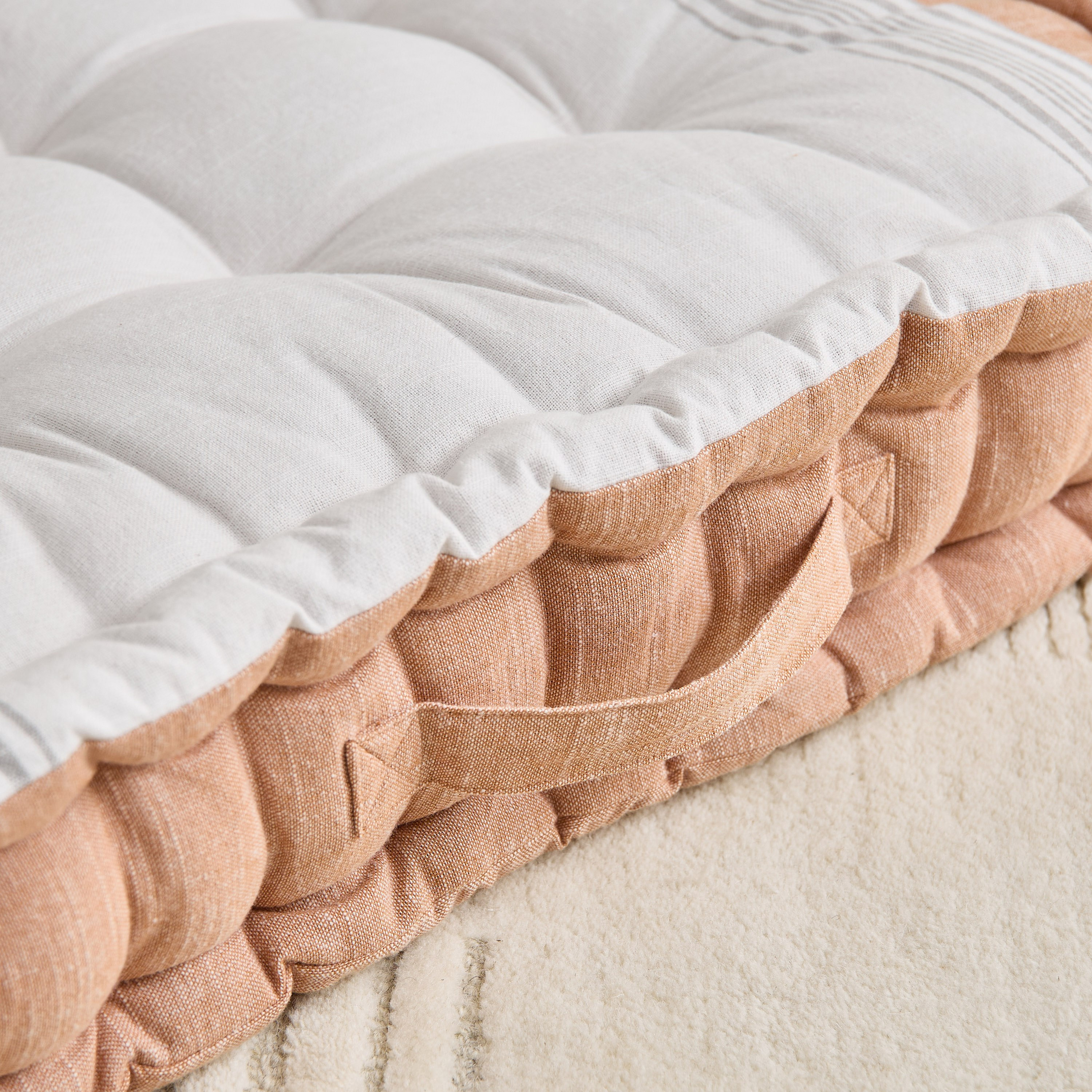 وسادة أرضية ميز من هارلي - 60x60x10 سم-hbxdecorandfurnishings-homefurnishings-cushionsandcovers-floorcushions-image-3