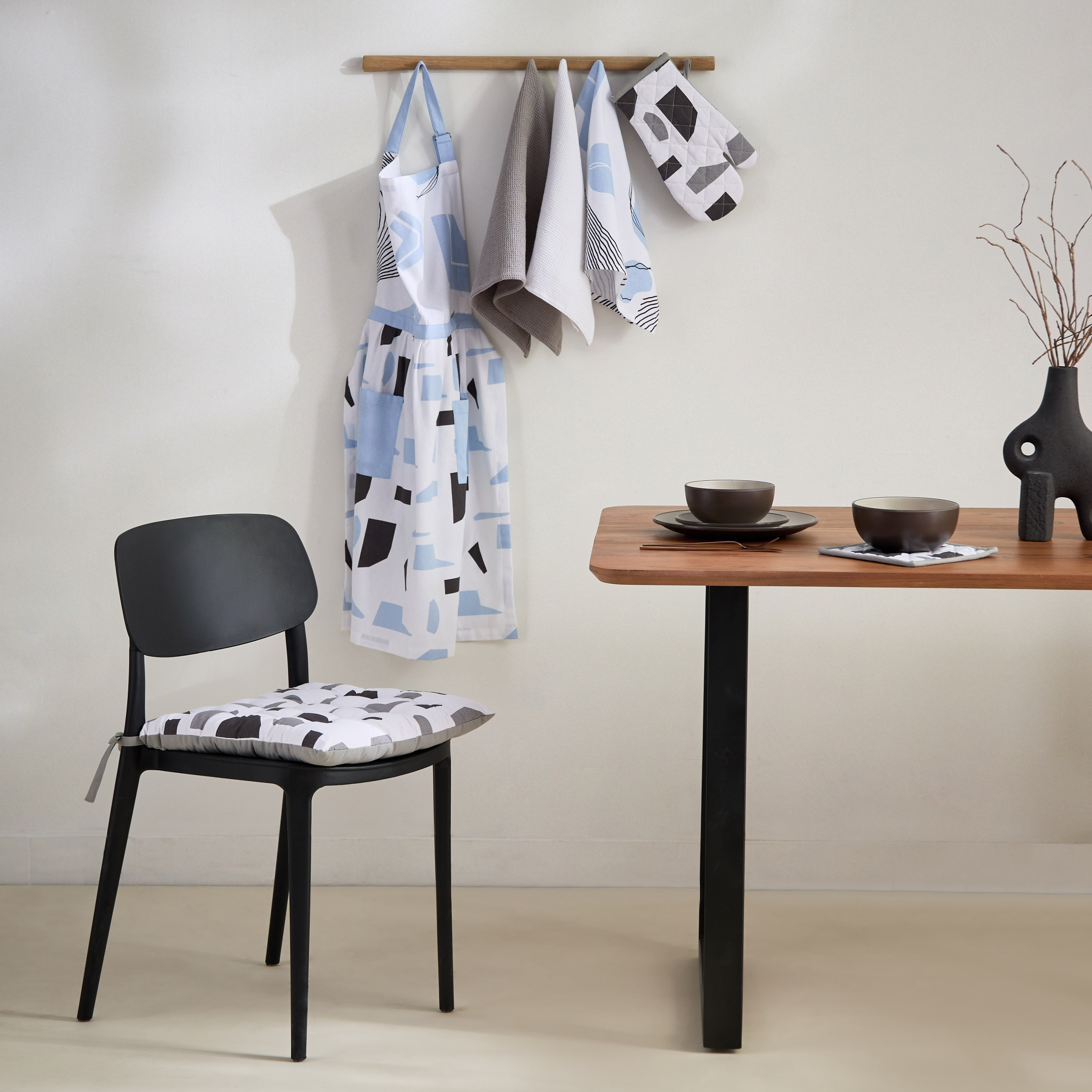 مريلة بطبعات أستريكس من سنازي - 60x90 سم-hbxhomeware-kitchenware-kitchenlinens-image-4