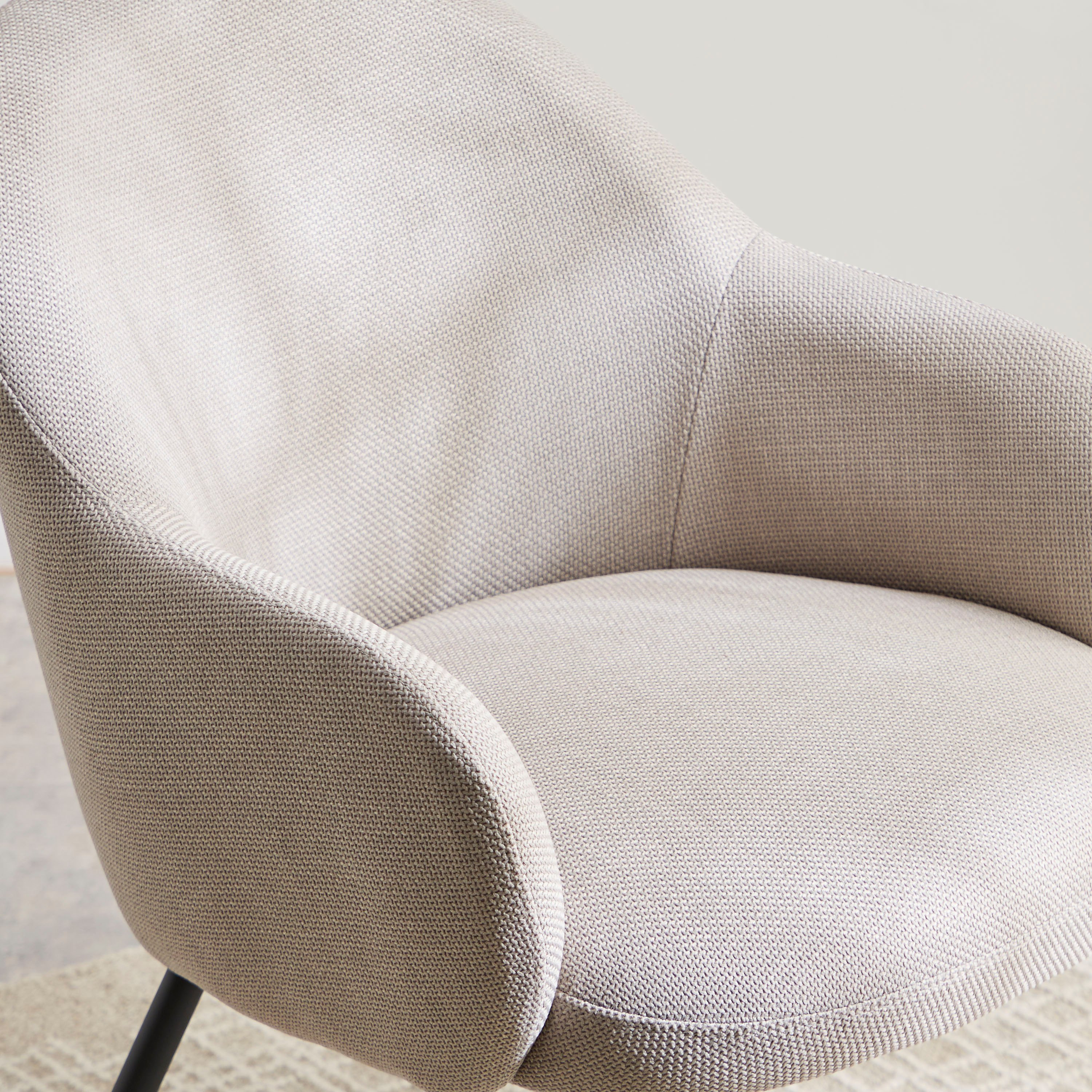 كرسي فردي قماش من كليفتون-hbxlivingroom-sofasandarmchairs-easychairs-image-5