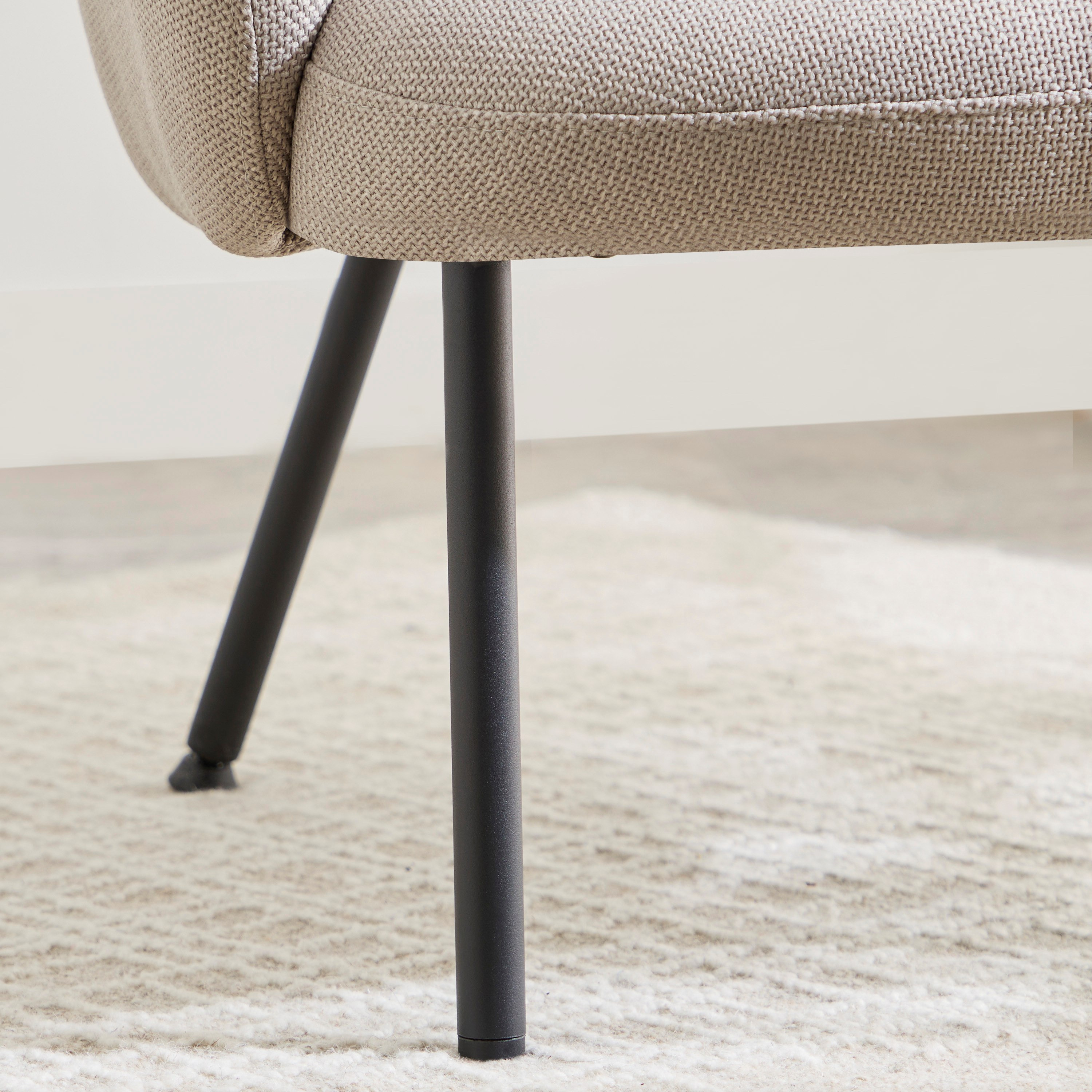 كرسي فردي قماش من كليفتون-hbxlivingroom-sofasandarmchairs-easychairs-image-6