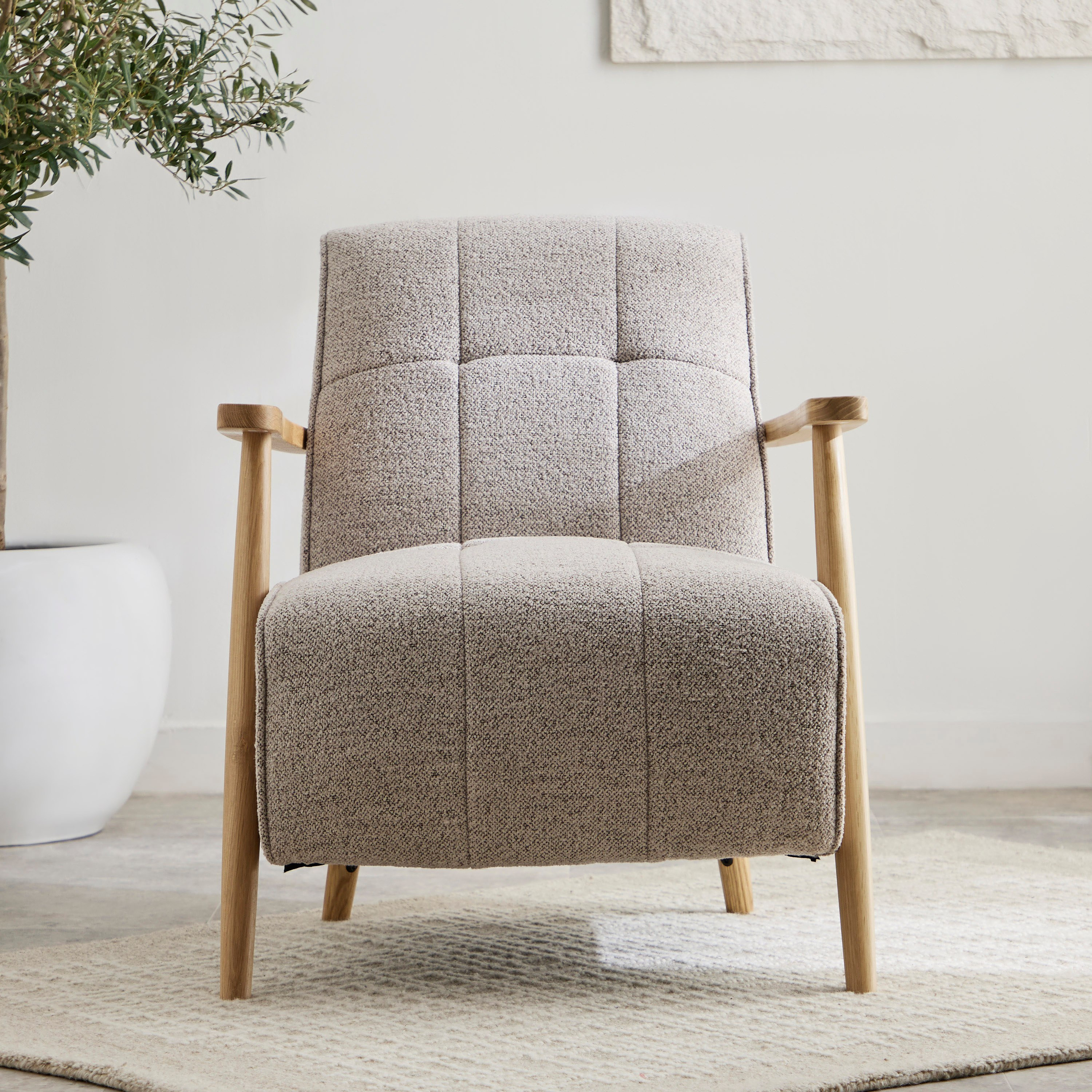 كرسي فردي قماش من هاربر-hbxlivingroom-sofasandarmchairs-easychairs-image-2