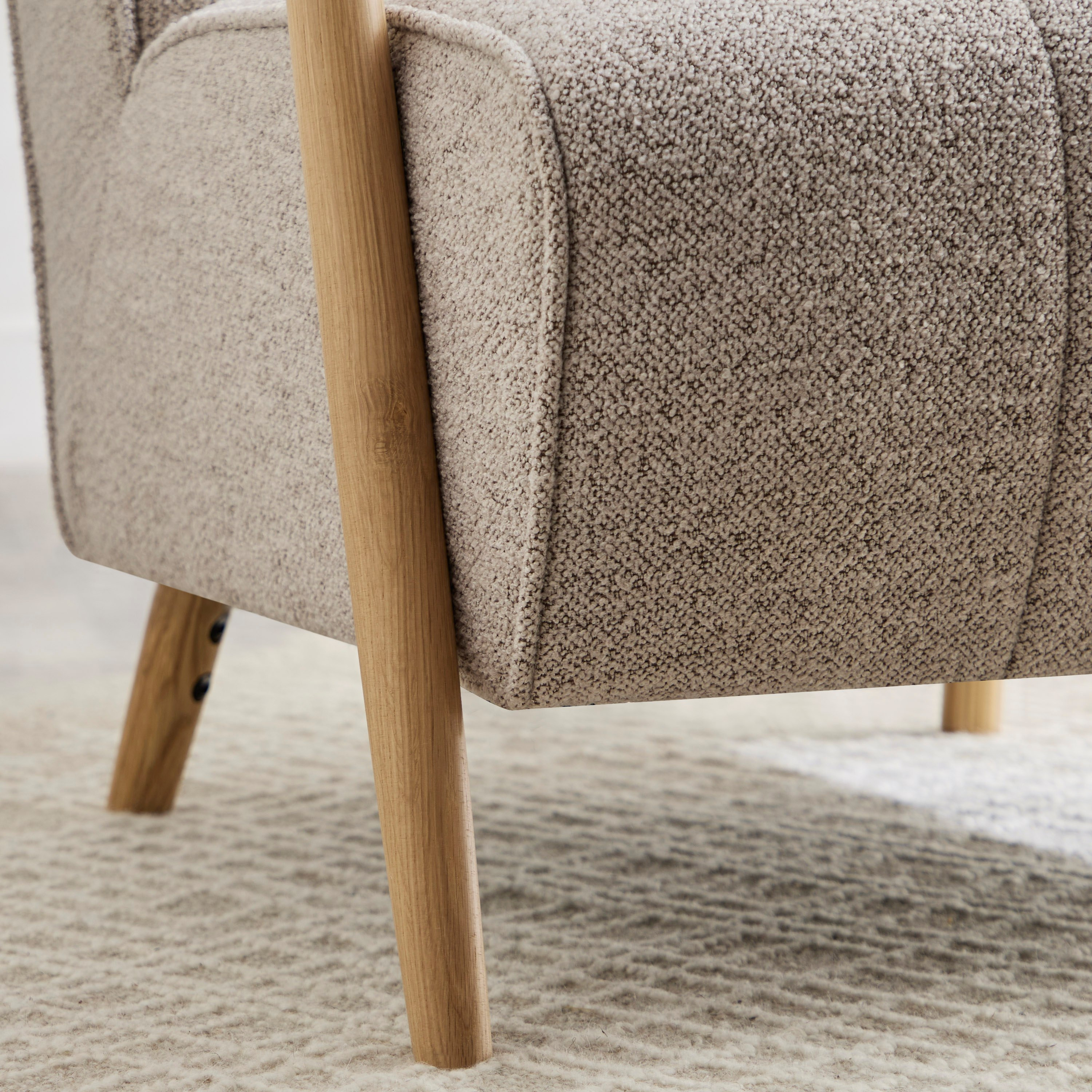 كرسي فردي قماش من هاربر-hbxlivingroom-sofasandarmchairs-easychairs-image-6