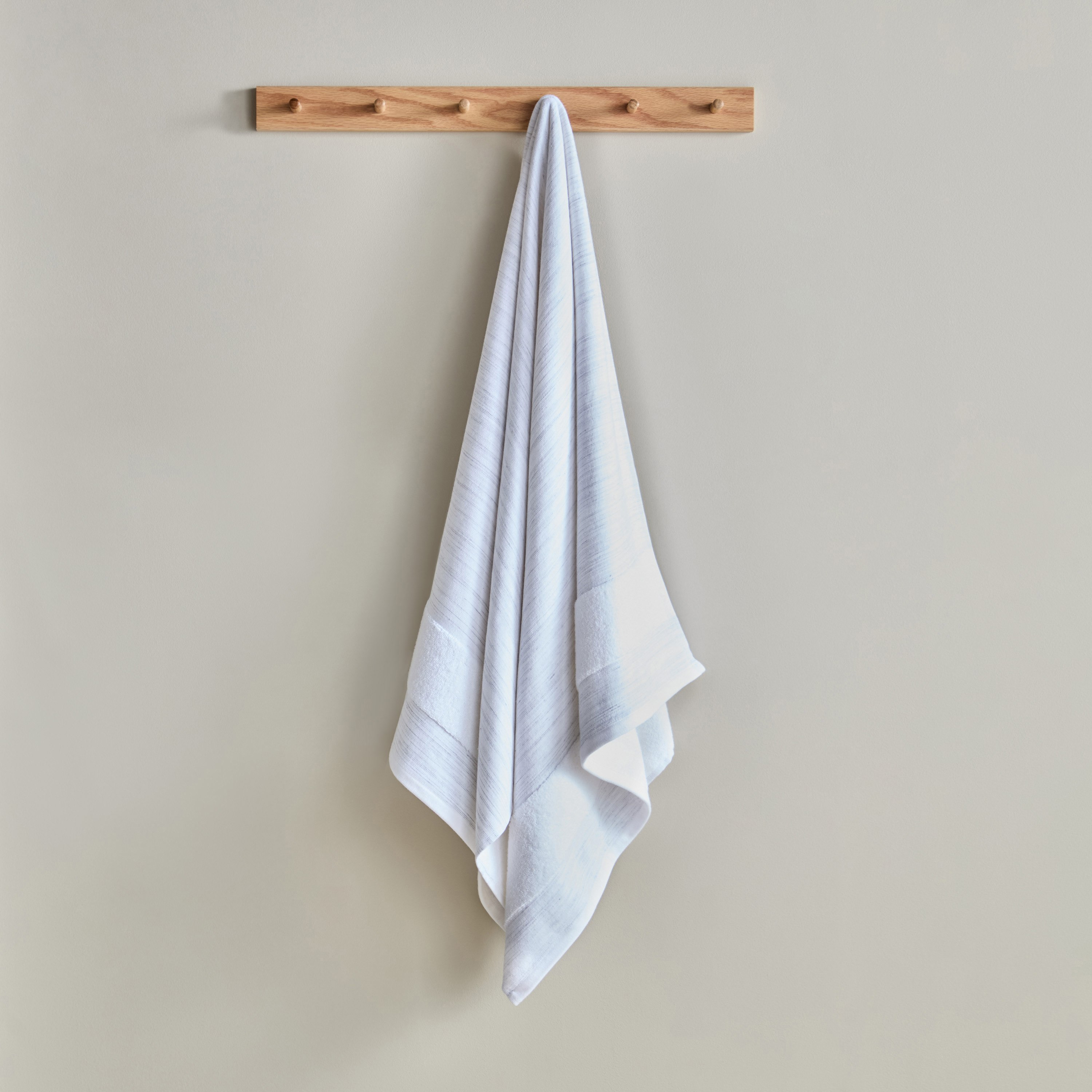 منشفة حمام قطن تركي وجه تيري من أوبيولنس بيانكا - 70x140 سم-hbxbathroom-bathroomtextiles-image-1