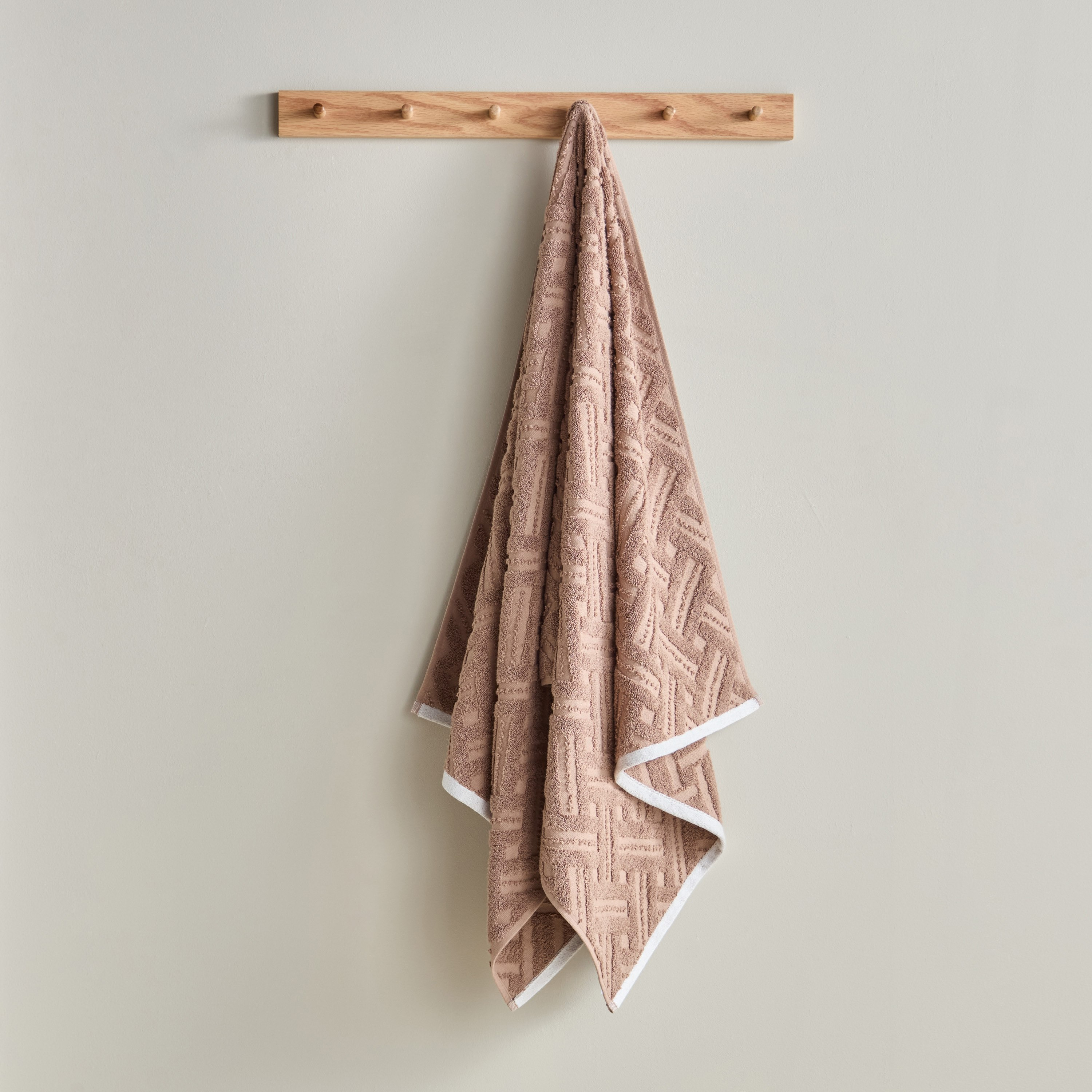 Opulence Serenity Solid Jacquard Turkish Cotton Bath Towel - 70x140 cm-hbxbathroom-bathroomtextiles-image-1