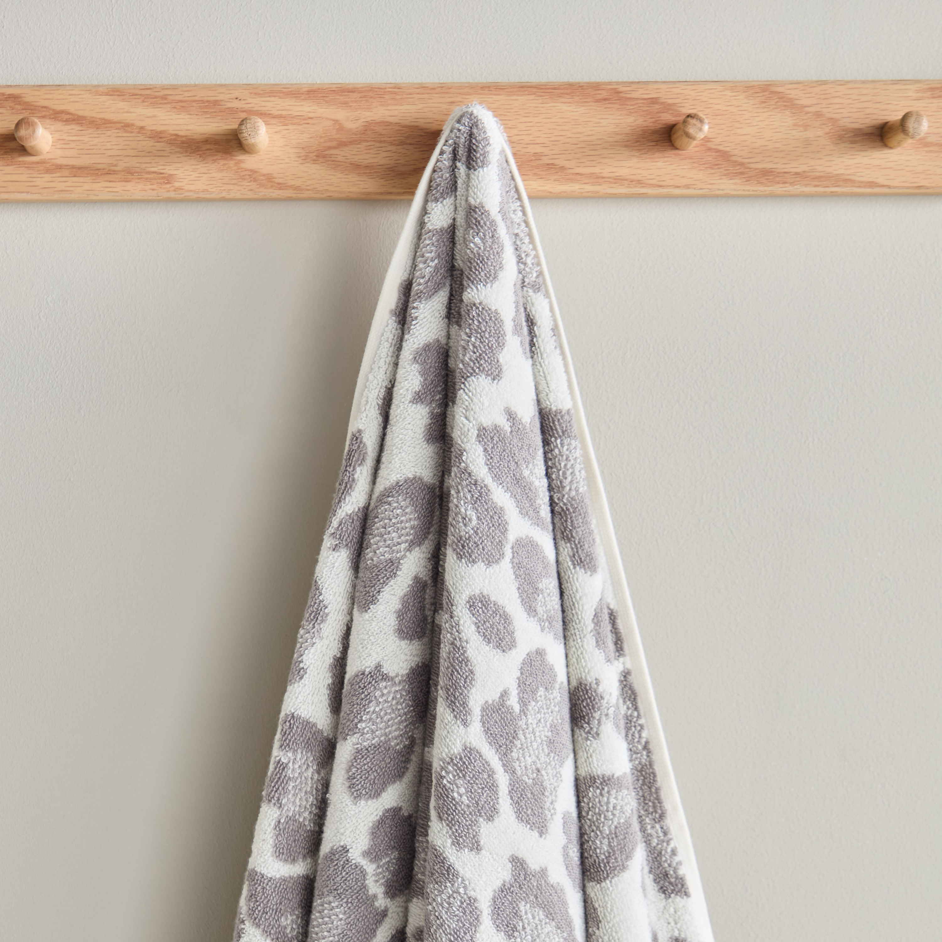 منشفة حمام تركي قطن جاكار بخيوط مصبوغة من أوبولينس ليوبارد - 70×140 سم-hbxbathroom-bathroomtextiles-image-2