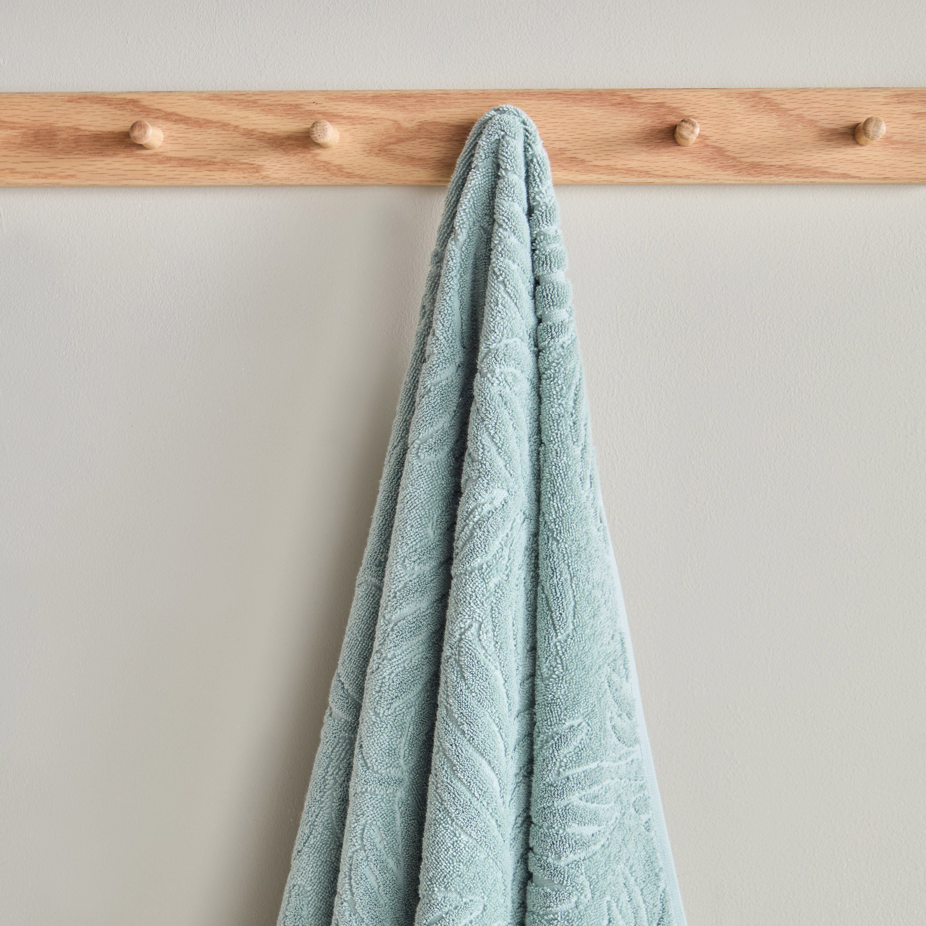 منشفة حمام جاكار من القطن التركي من أوبيولنس فلورا - 70x140 سم-hbxbathroom-bathroomtextiles-image-2