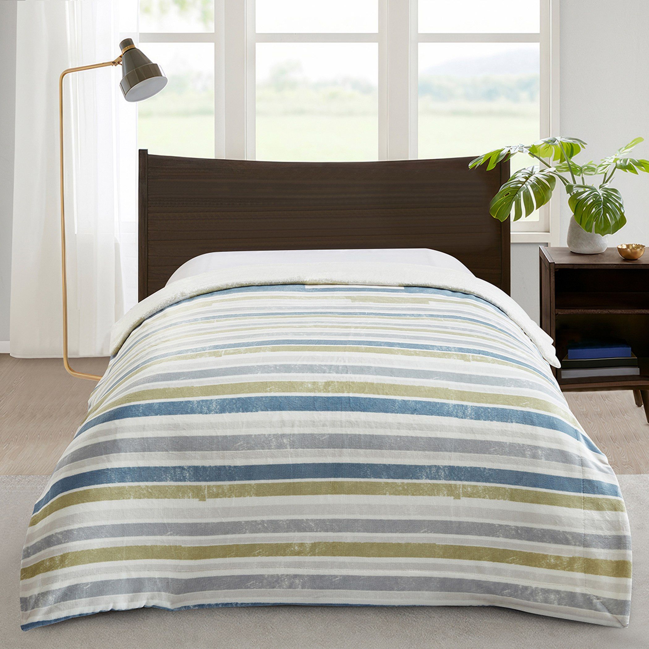 Braxton Versa Printed Flannel Sherpa Queen Blanket - 200x220 cm-hbxhomeware-hbxbedroom-image-2