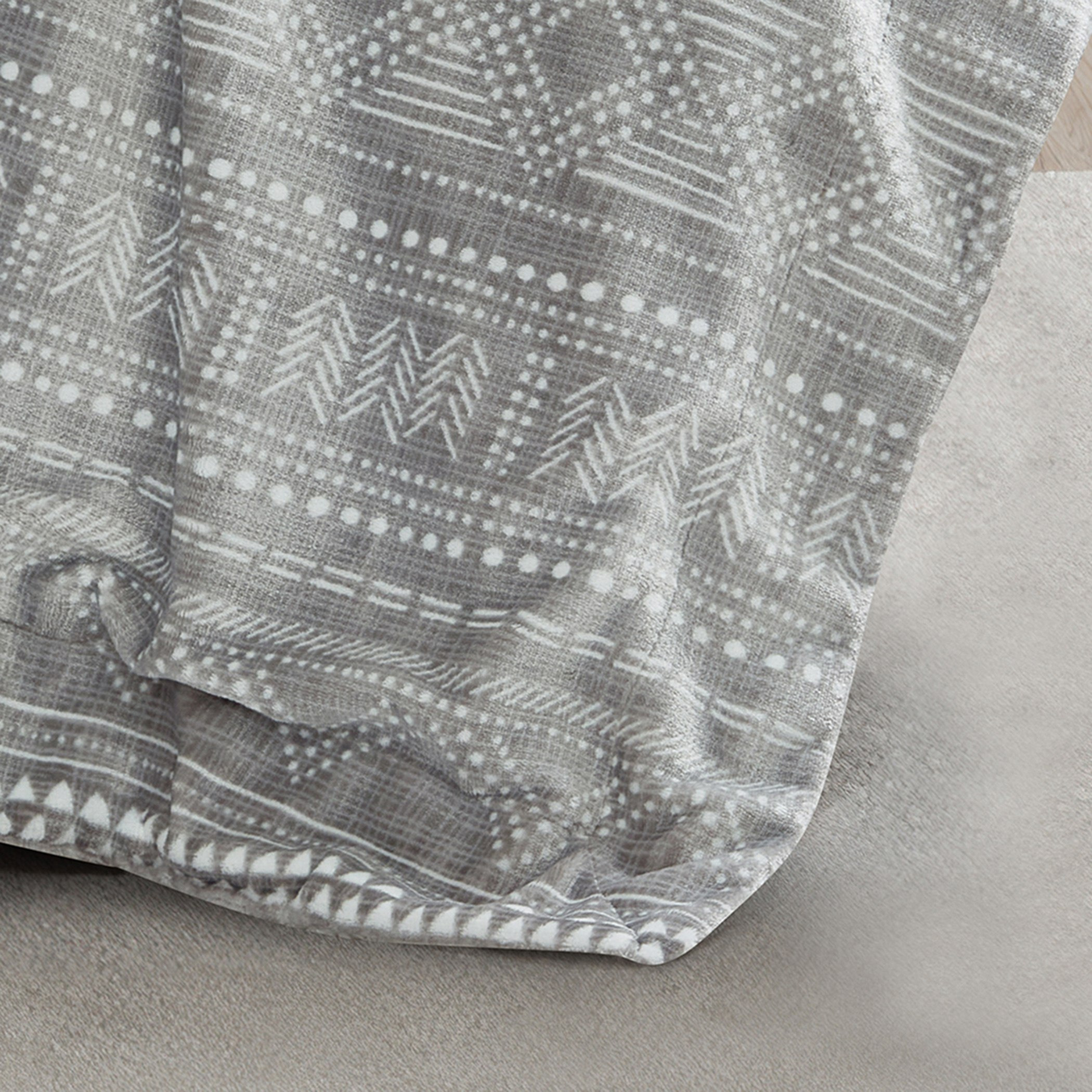 Braxton Penza Printed Flannel Sherpa Twin Blanket - 150x200 cm-hbxhomeware-hbxbedroom-image-4