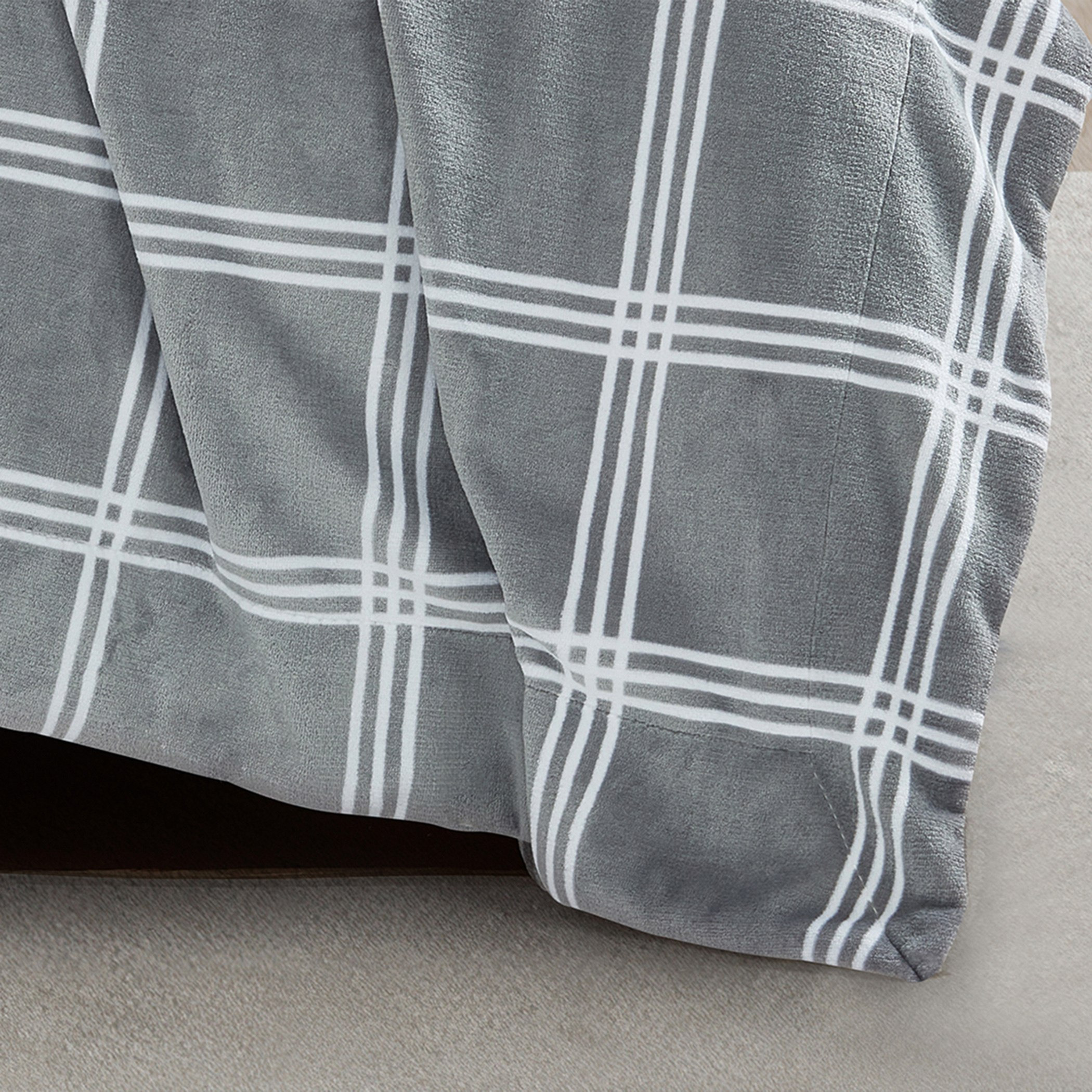 بطانية فلانيل شيربا كوين بطبعات ماجادان من براكستون - 200x220 سم-hbxhomeware-hbxbedroom-image-4
