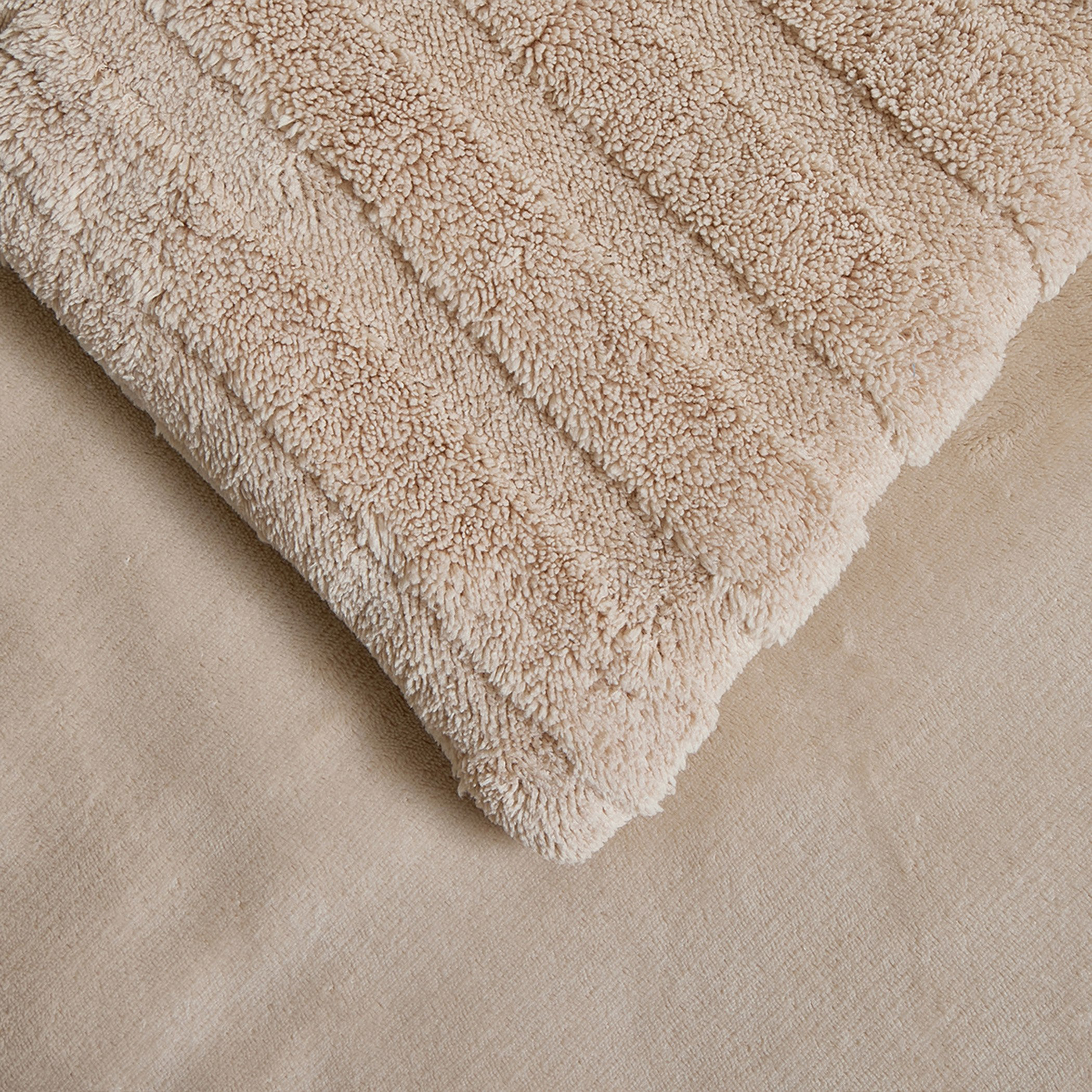 طقم لحاف كينج فرو شيربا جاكار 3 قطع من ليا أورليو - 220 × 240 سم-hbxhomeware-hbxbedroom-image-4