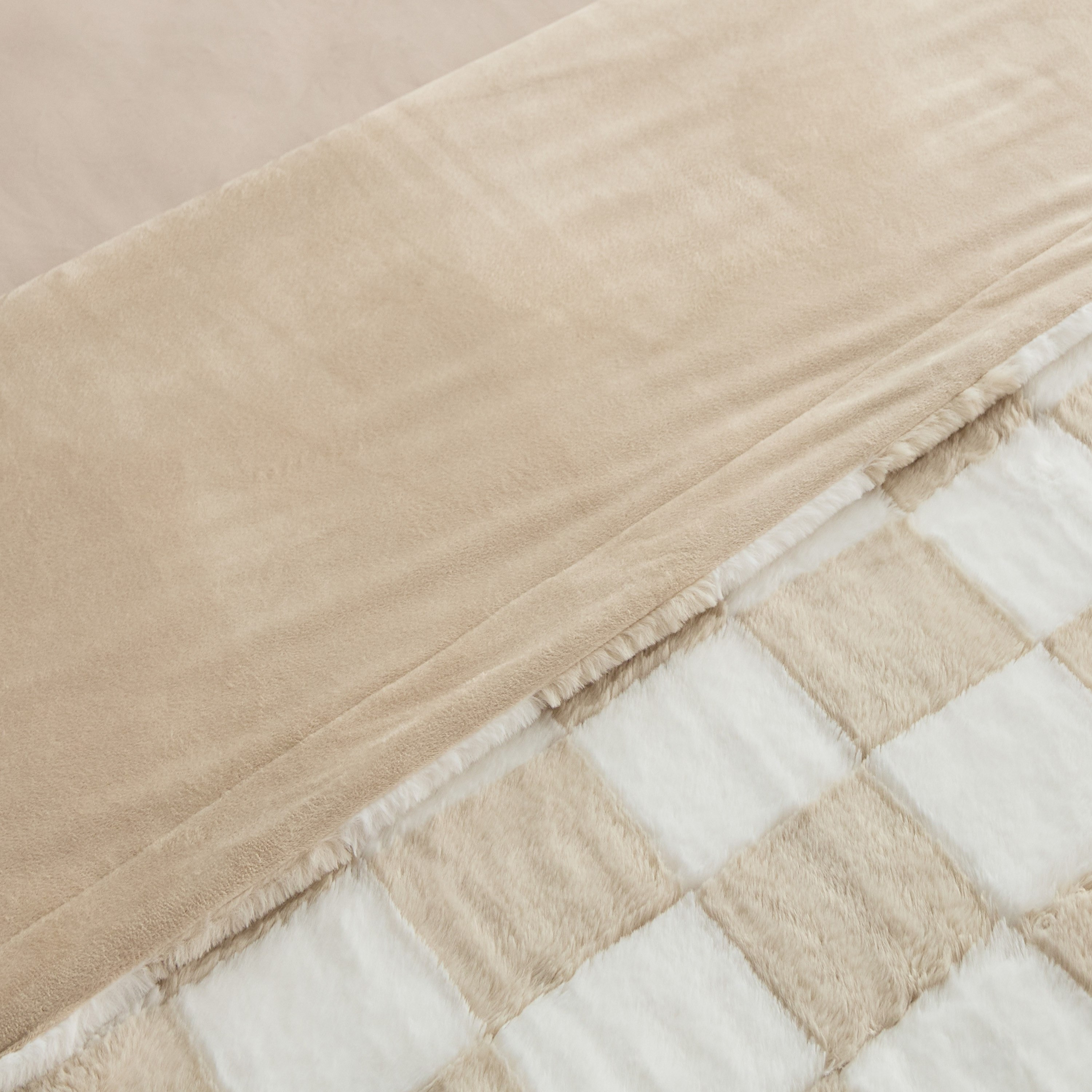 Breda Check Jacquard Rabbit Fur Twin Blanket - 150x220 cm-hbxhomeware-hbxbedroom-image-3