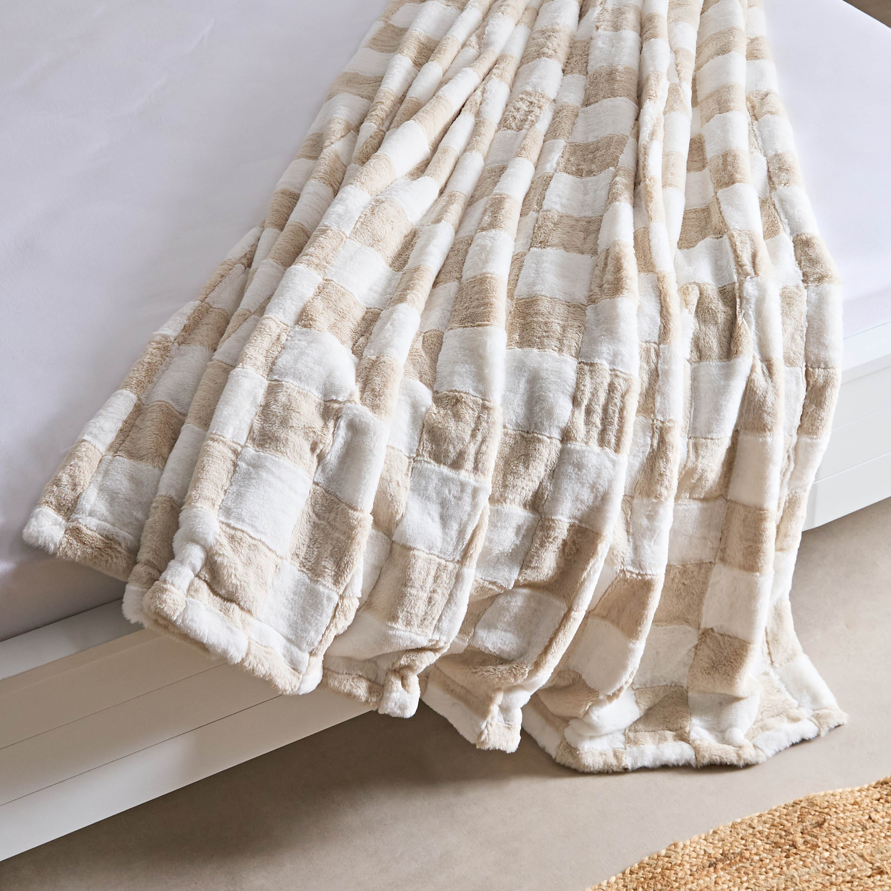 Breda Queen Check Jacquard Rabbit Fur Blanket - 220x240 cm-hbxhomeware-hbxbedroom-image-4