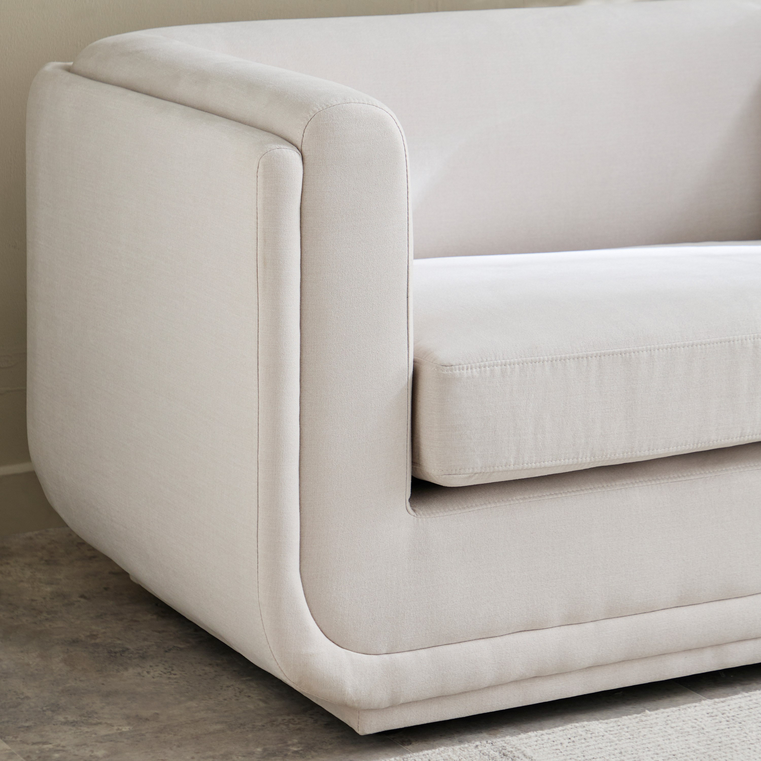 كنبة قماش بـ3 مقاعد مع 3 وسائد نكست من بروكلين-hbxlivingroom-sofasandarmchairs-sofas-image-8