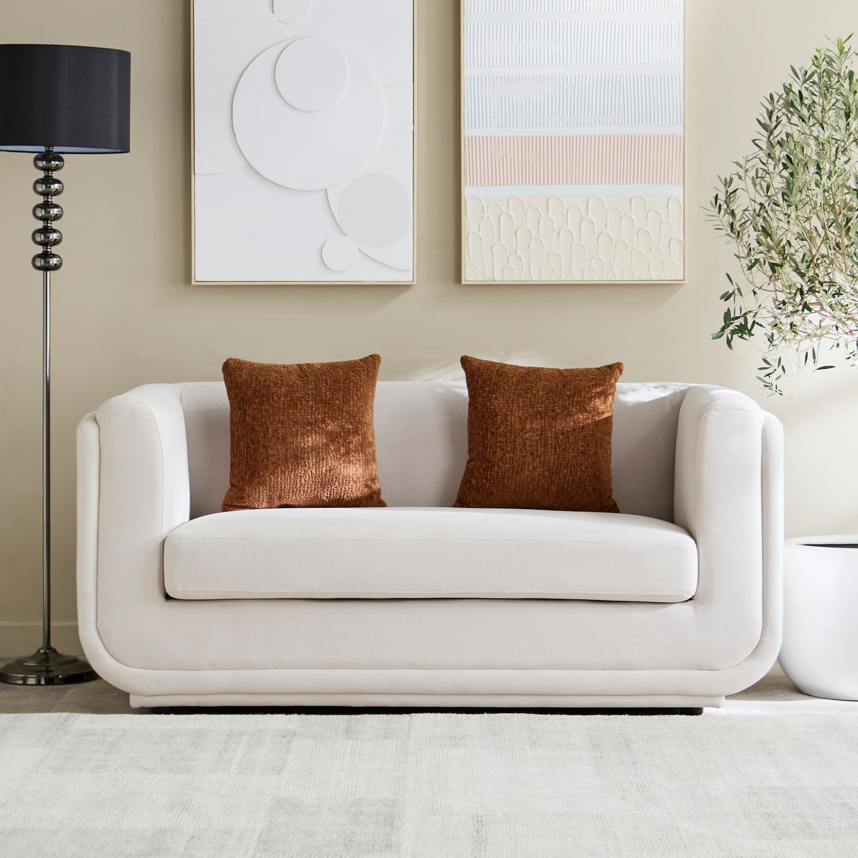 كنبة قماش مقعدين مع وسادتين نكست من بروكلين-hbxlivingroom-sofasandarmchairs-sofas-image-2