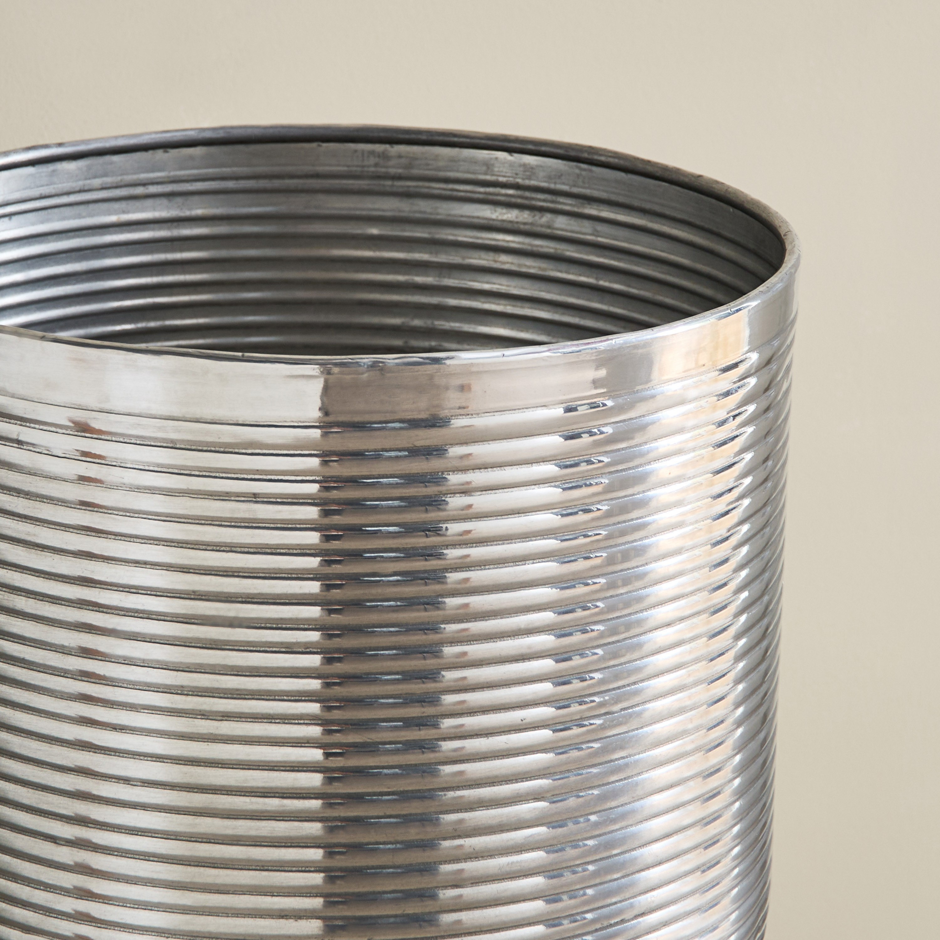 Nydril Linework Aluminium Planter - 31.5x29.5 cm-PROMO_HB_AE_B2G2_011025-image-3