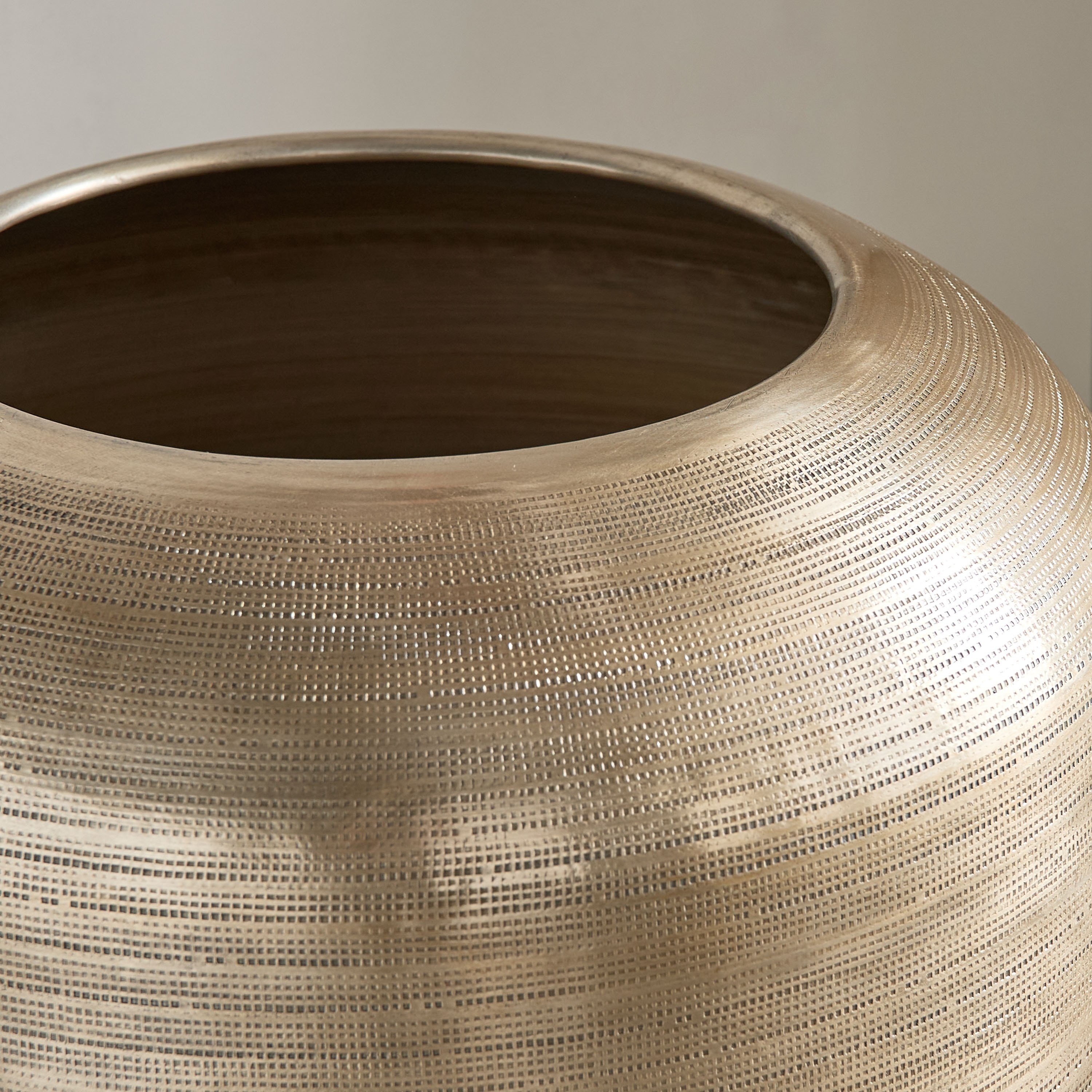 Nydril Floral Design Aluminium Planter - 40x25.5 cm-PROMO_HB_AE_B1G1_250925-image-3