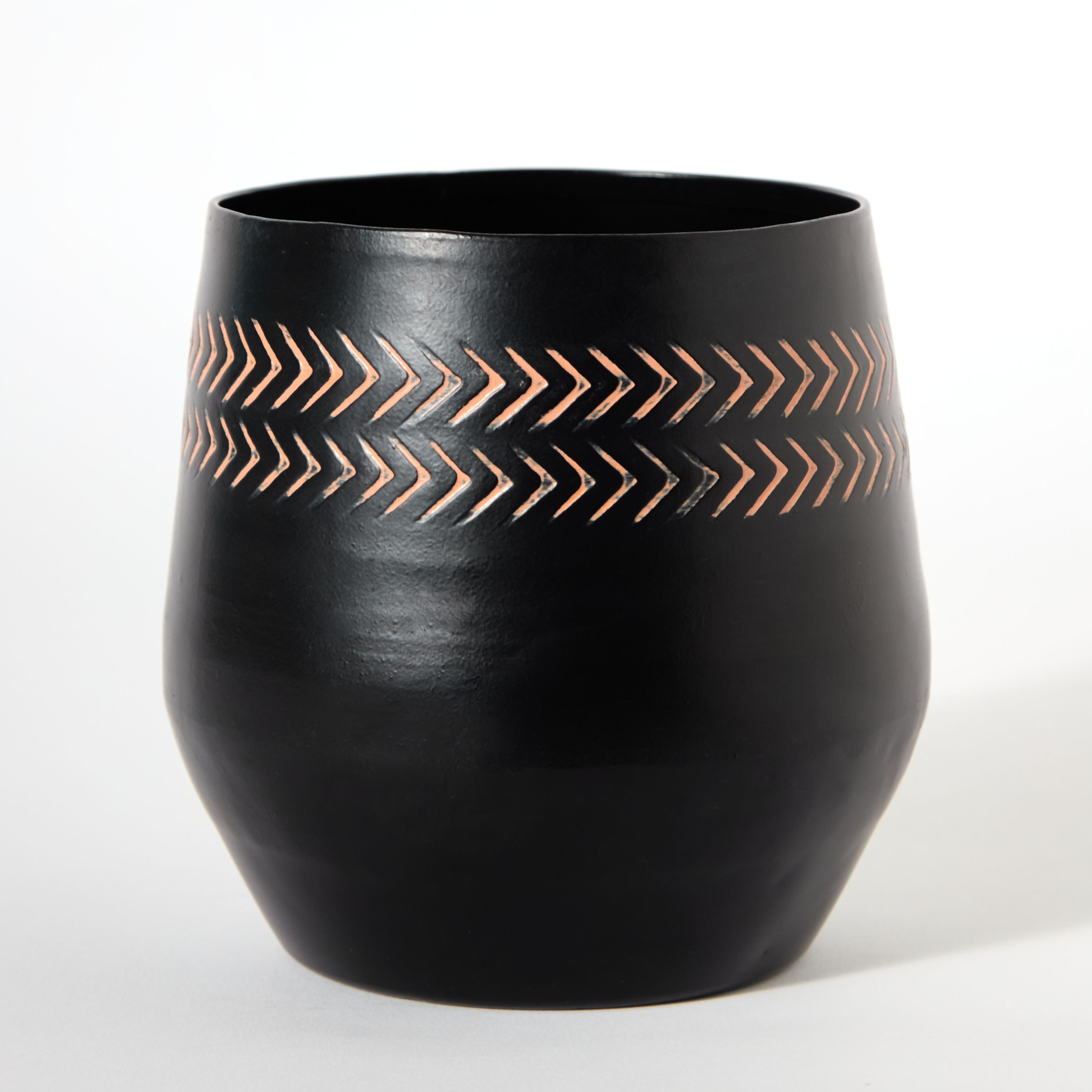 Nydril Aluminium Hammered Planter - 15x15x16 cm-hbxhomeware-hbxdecorandfurnishings-image-5