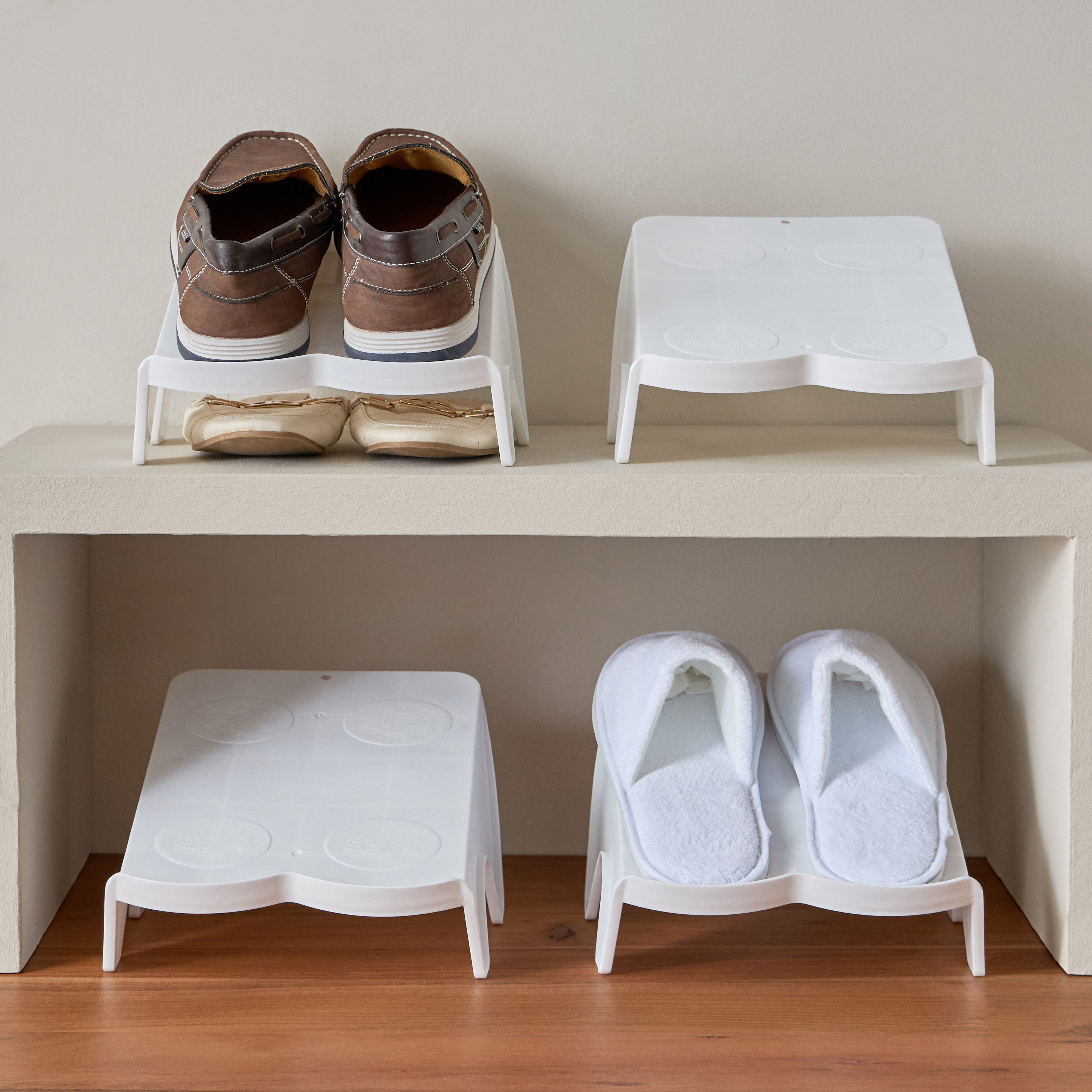 طقم رفوف أحذية مزدوجة 4 قطع من لوجان-hbxbedroom-bedroomaccessories-bedroomstorage-image-1