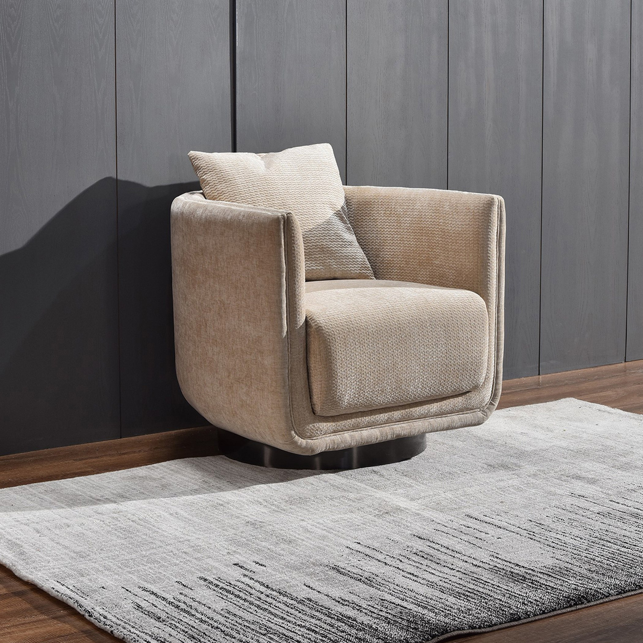 Imlay Accent Chair-hbxlivingroom-sofasandarmchairs-easychairs-image-1