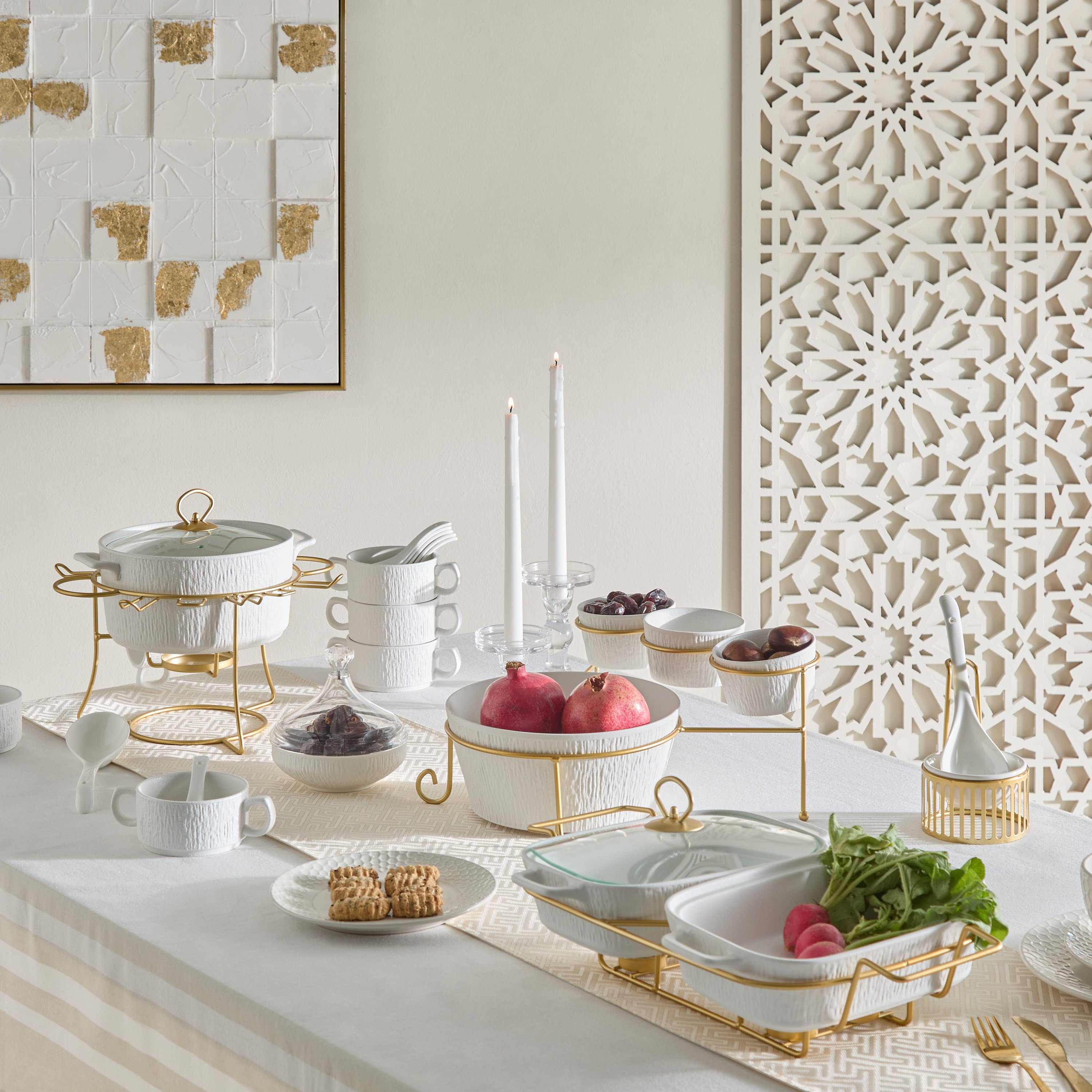 وعاء دائري مع غطاء أكريليك من سلتيك-hbxdecorandfurnishings-tabletop-crockery-image-4