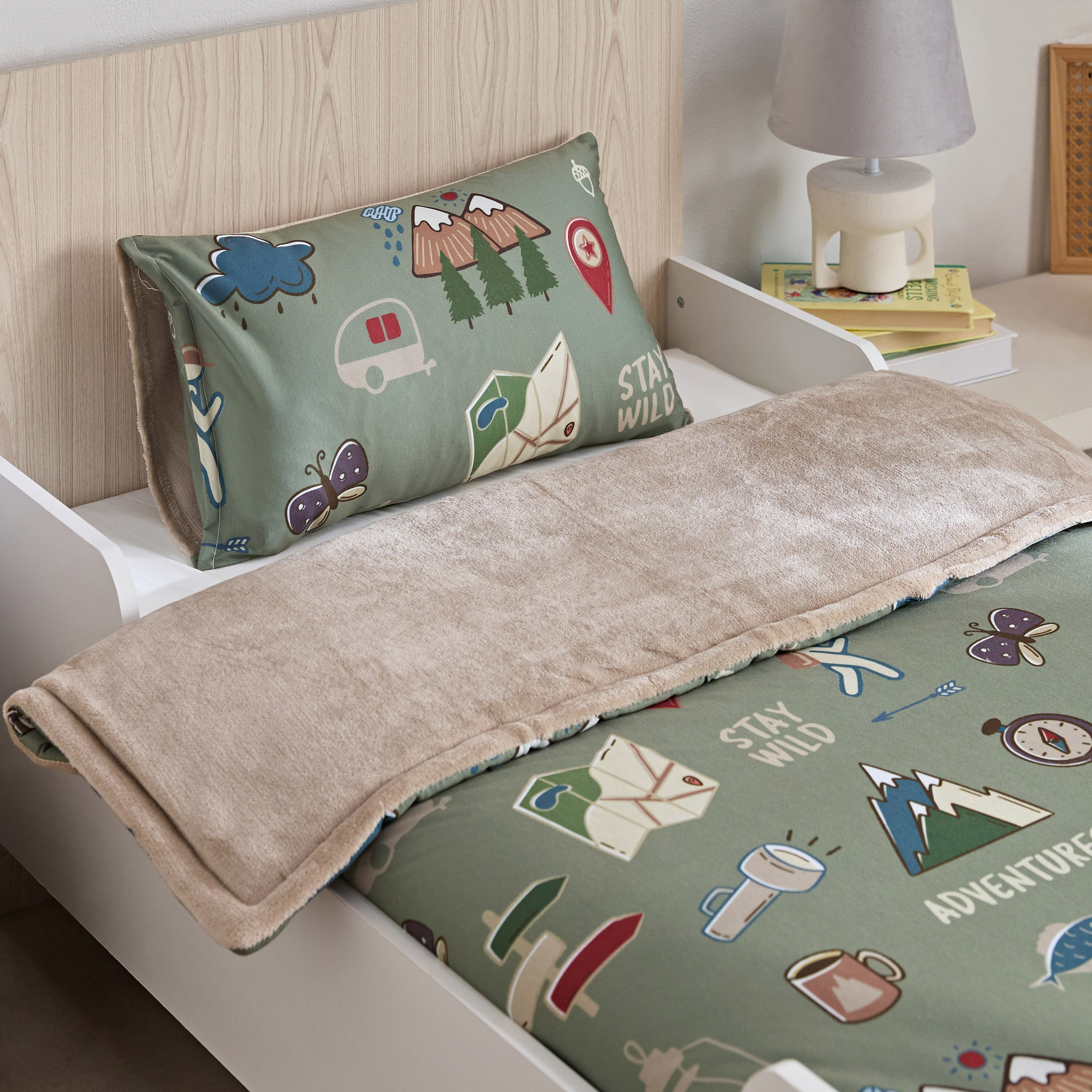طقم لحاف للأطفال قطعتين من أدفينشر كامبينج - 140x70 سم-hbxhomeware-hbxbedroom-image-1