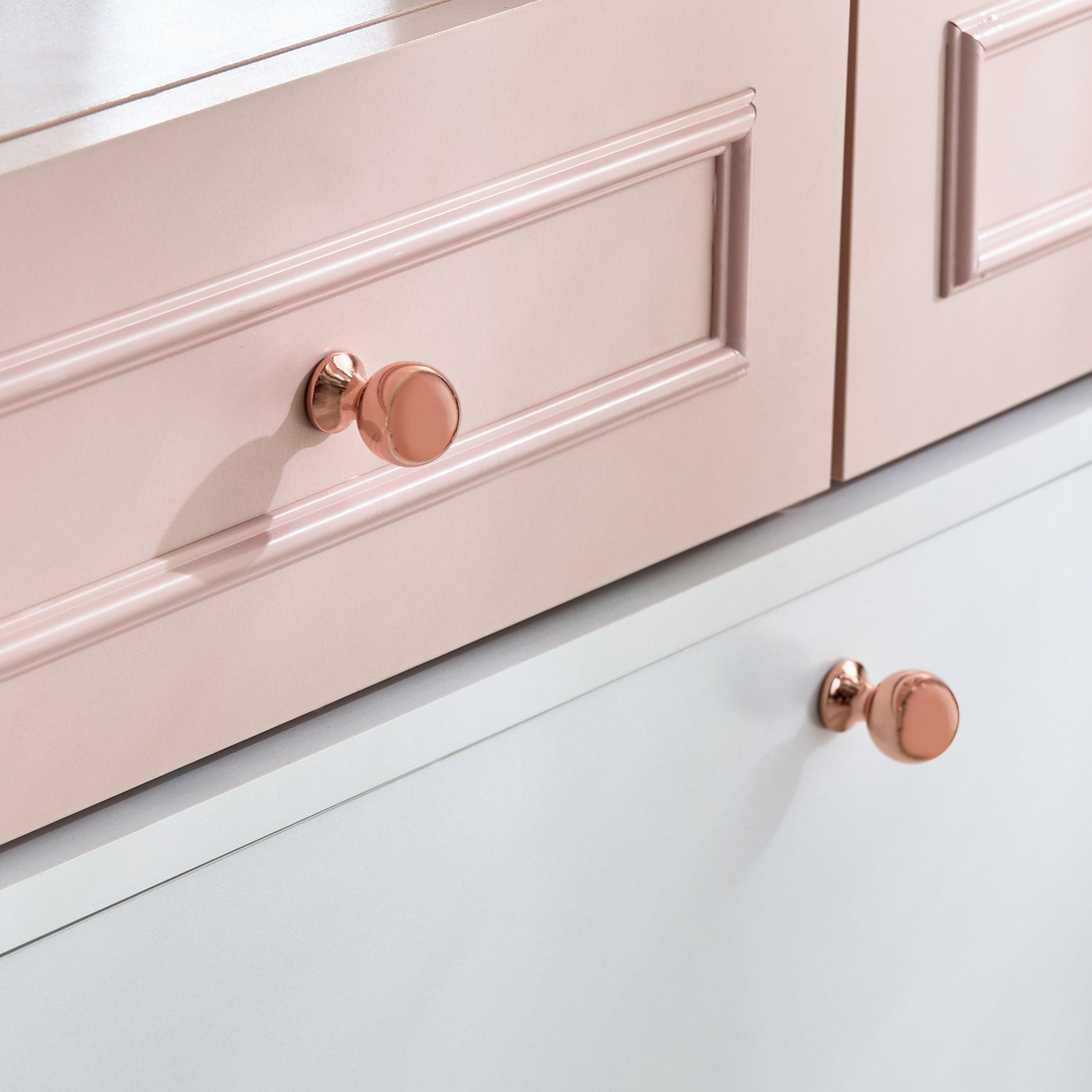 طاولة تزيين 4 أدراج مع مرآة -كارمين من موڤو-hbxfurniture-kidsroom-kidsdressersandmirrors-image-6