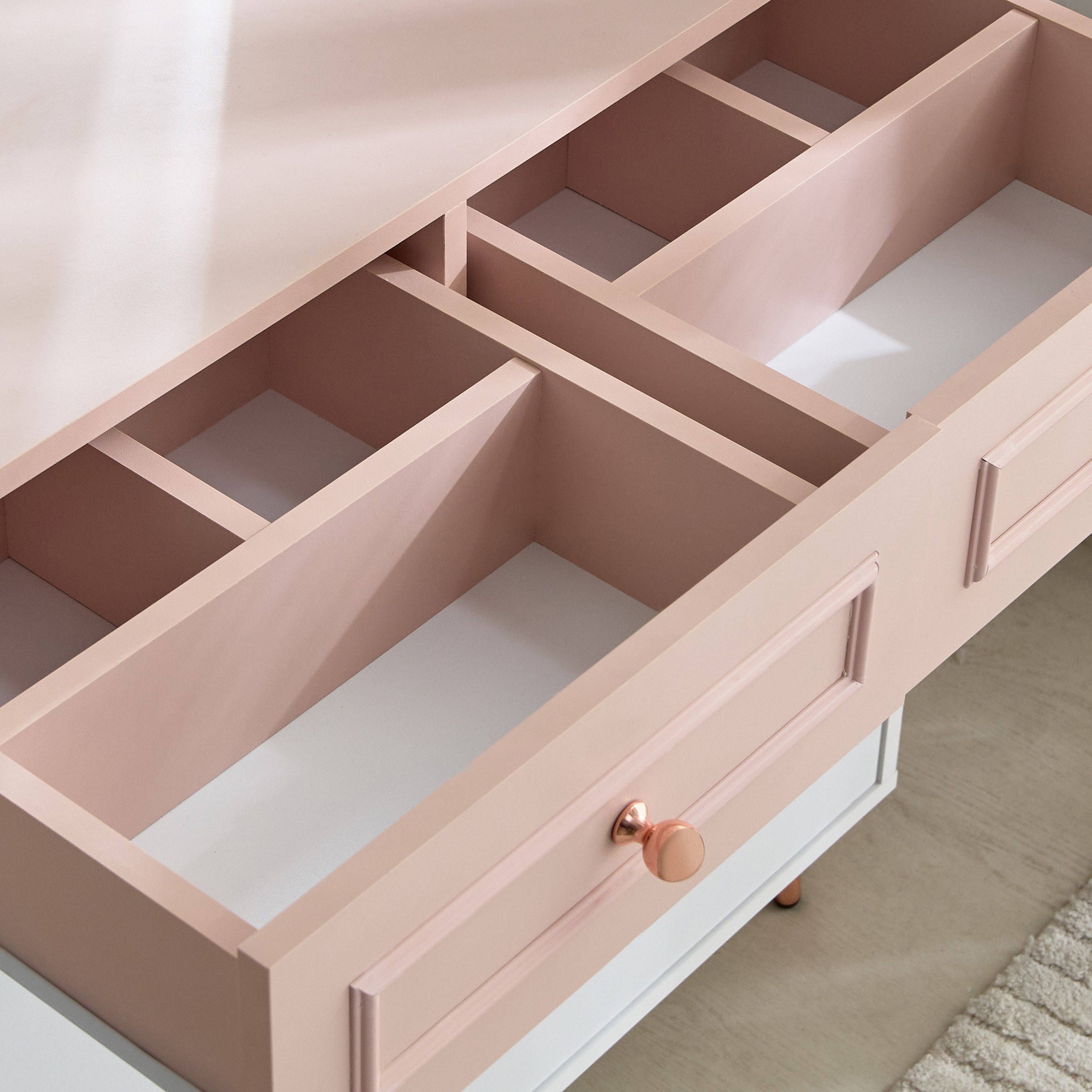 طاولة تزيين 4 أدراج مع مرآة -كارمين من موڤو-hbxfurniture-kidsroom-kidsdressersandmirrors-image-7