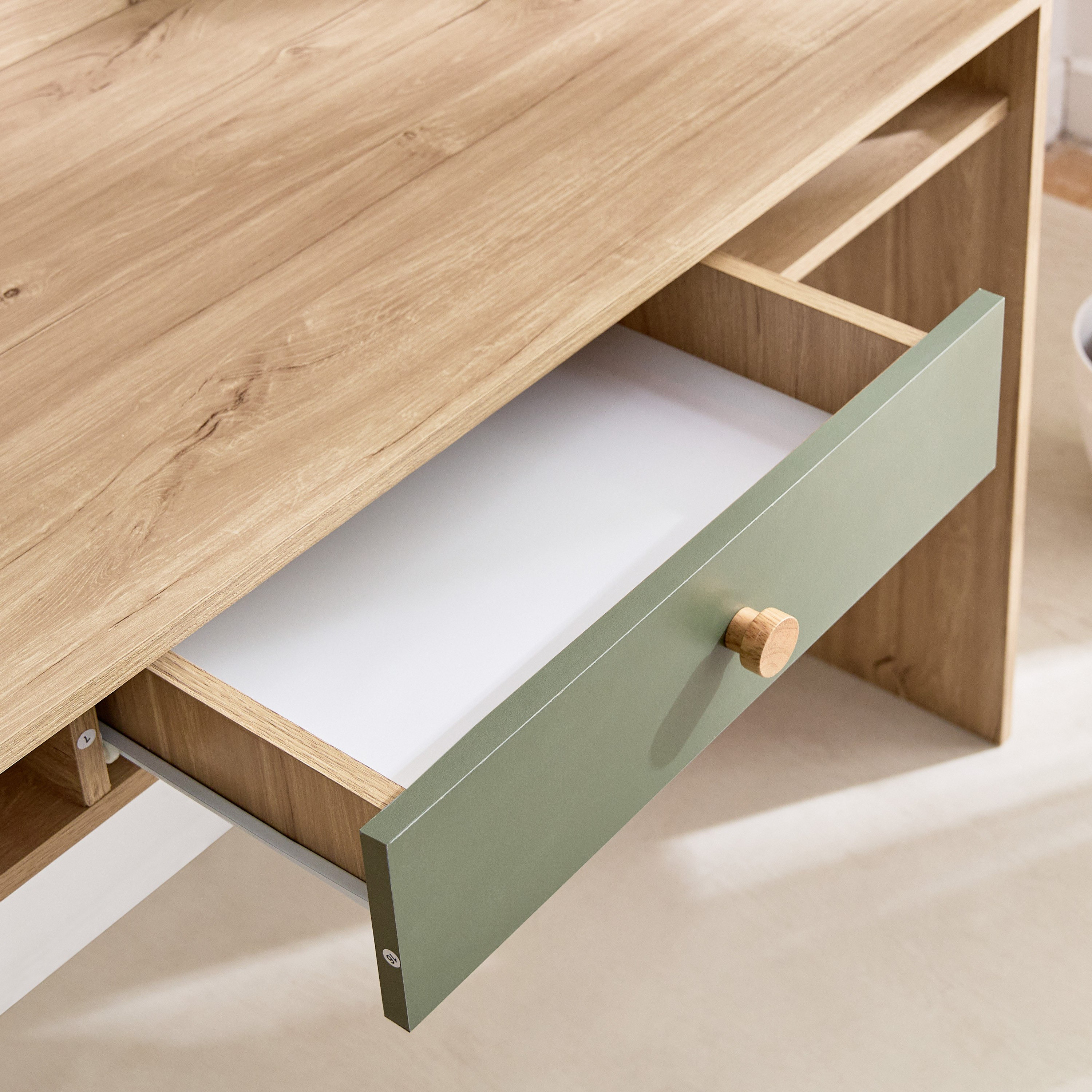 مكتب دراسة بخزانة وأرفف منفذ يو إس بي - فيرن من موڤو-hbxfurniture-office-desks-image-6