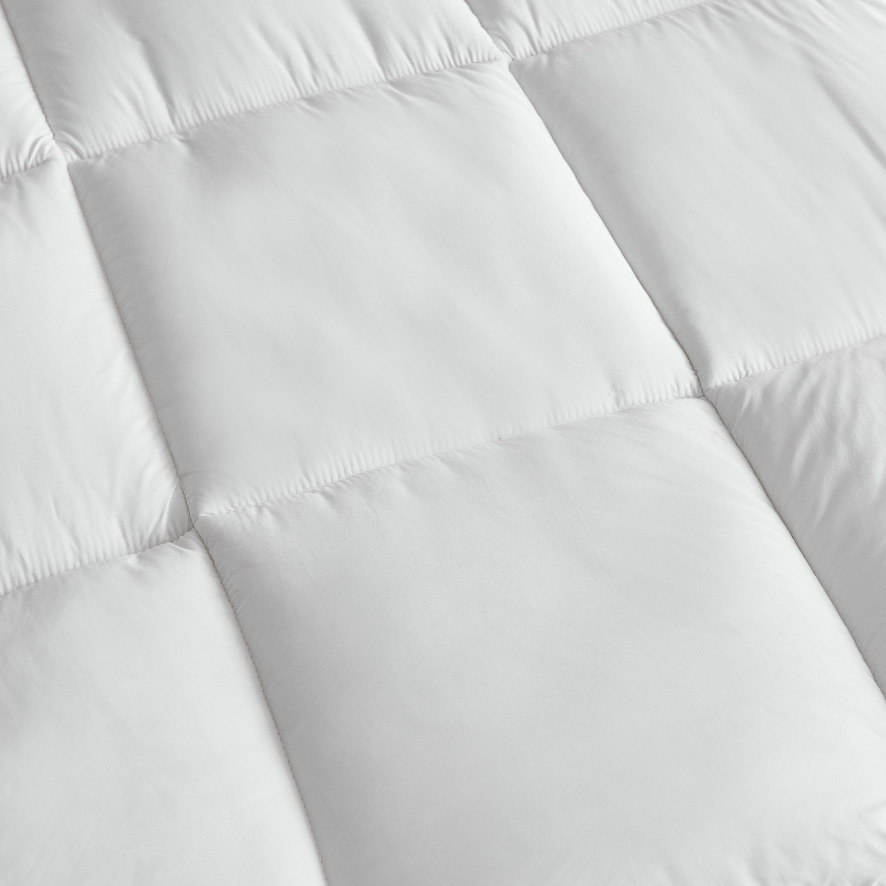 MicroFresh 300TC Soft Microfiber Single Mattress Topper - 90x200+6 cm-hbxhomeware-hbxbedroom-image-3