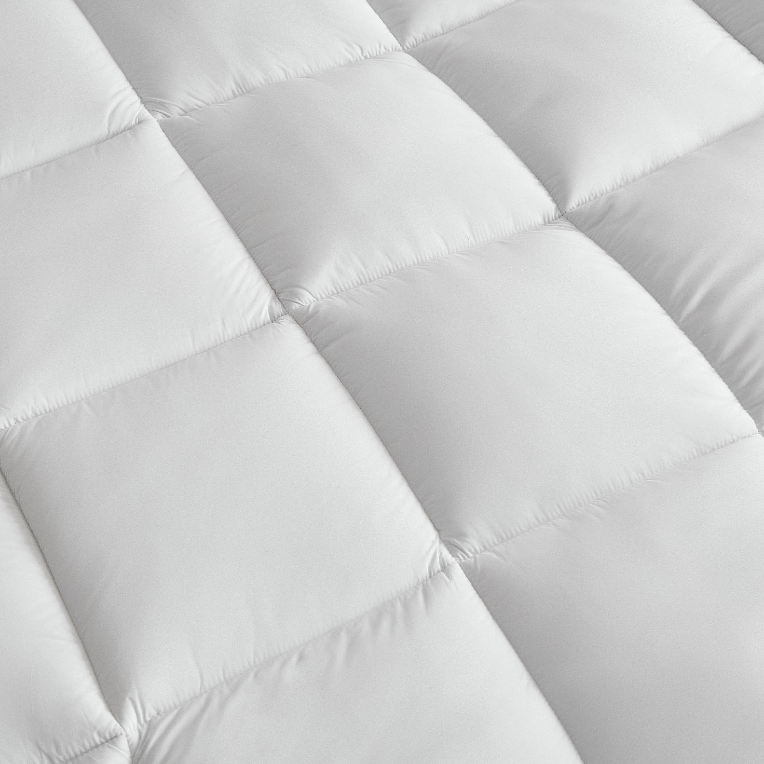 MicroFresh 300TC Soft Microfiber King Mattress Topper - 180x200+6 cm-hbxhomeware-hbxbedroom-image-3